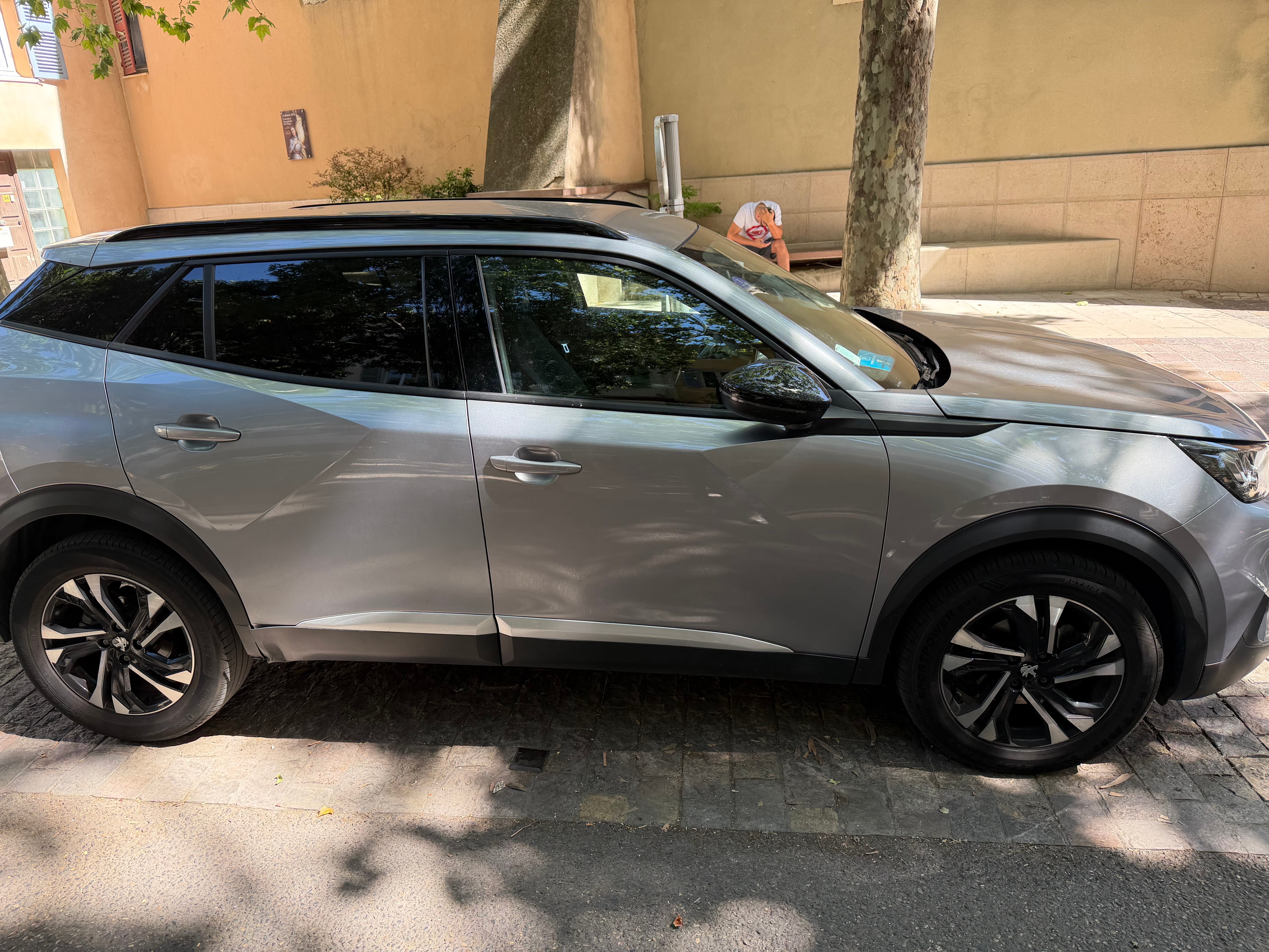 Peugeot 2008 avec Climatisation