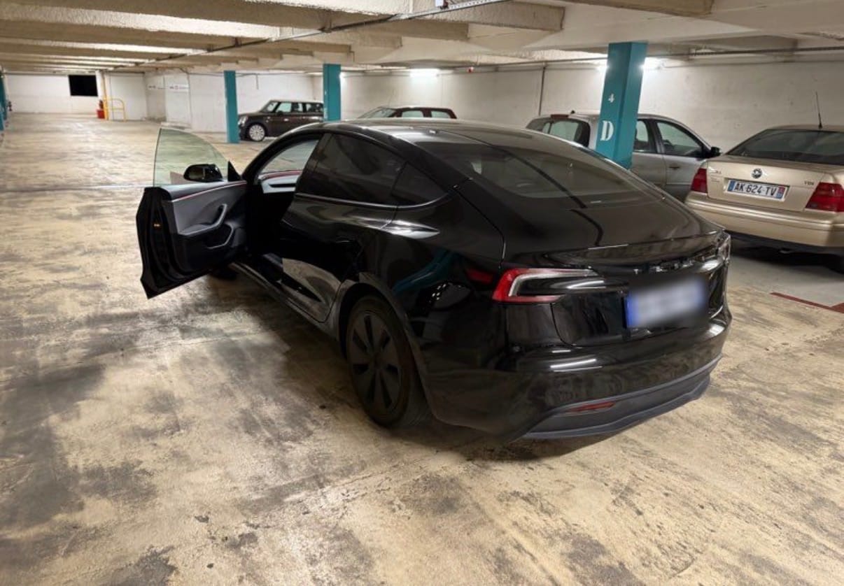 Tesla Model 3 Long Range avec Climatisation