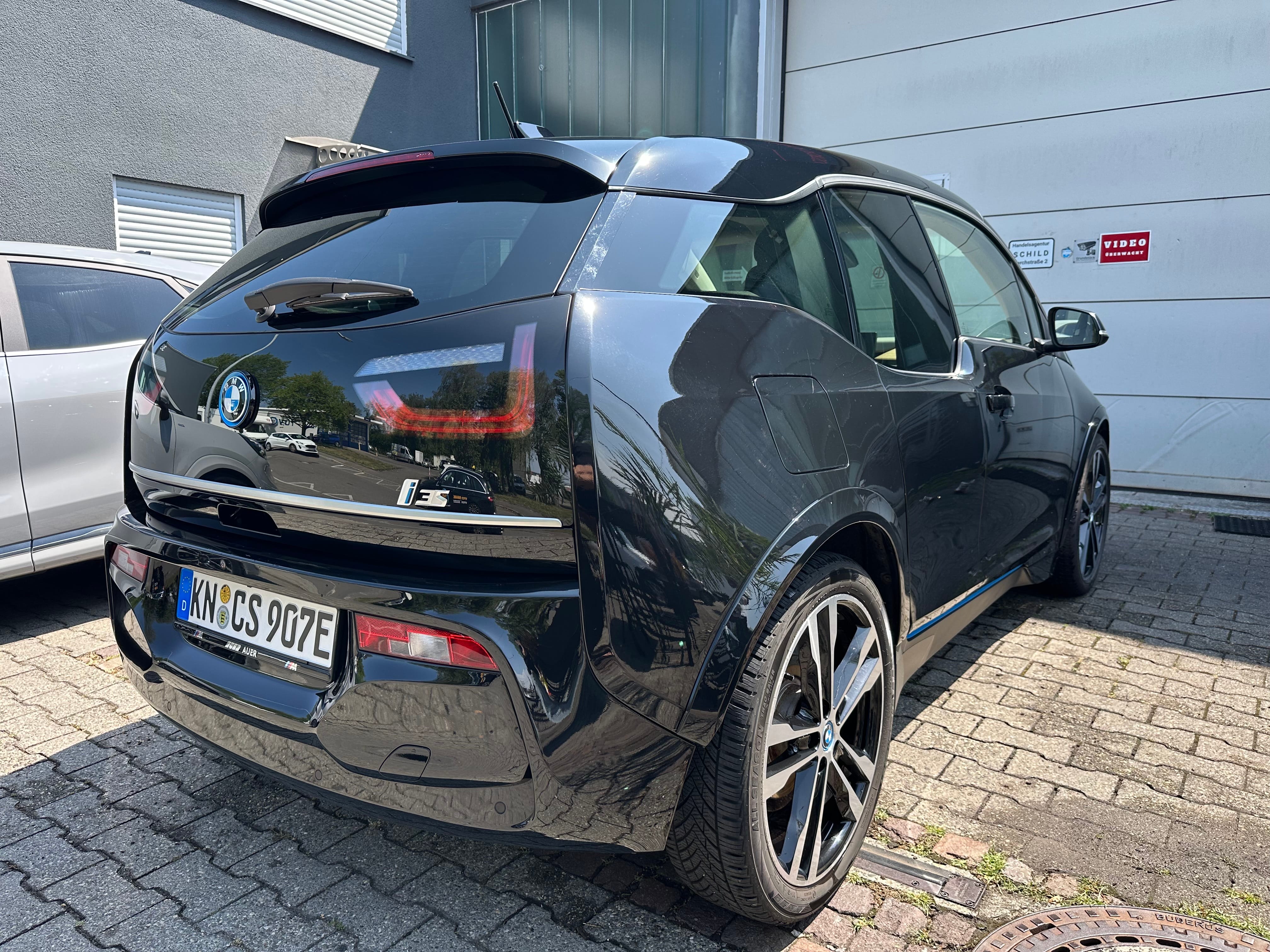 BMW i3s mit Navigationsgerät