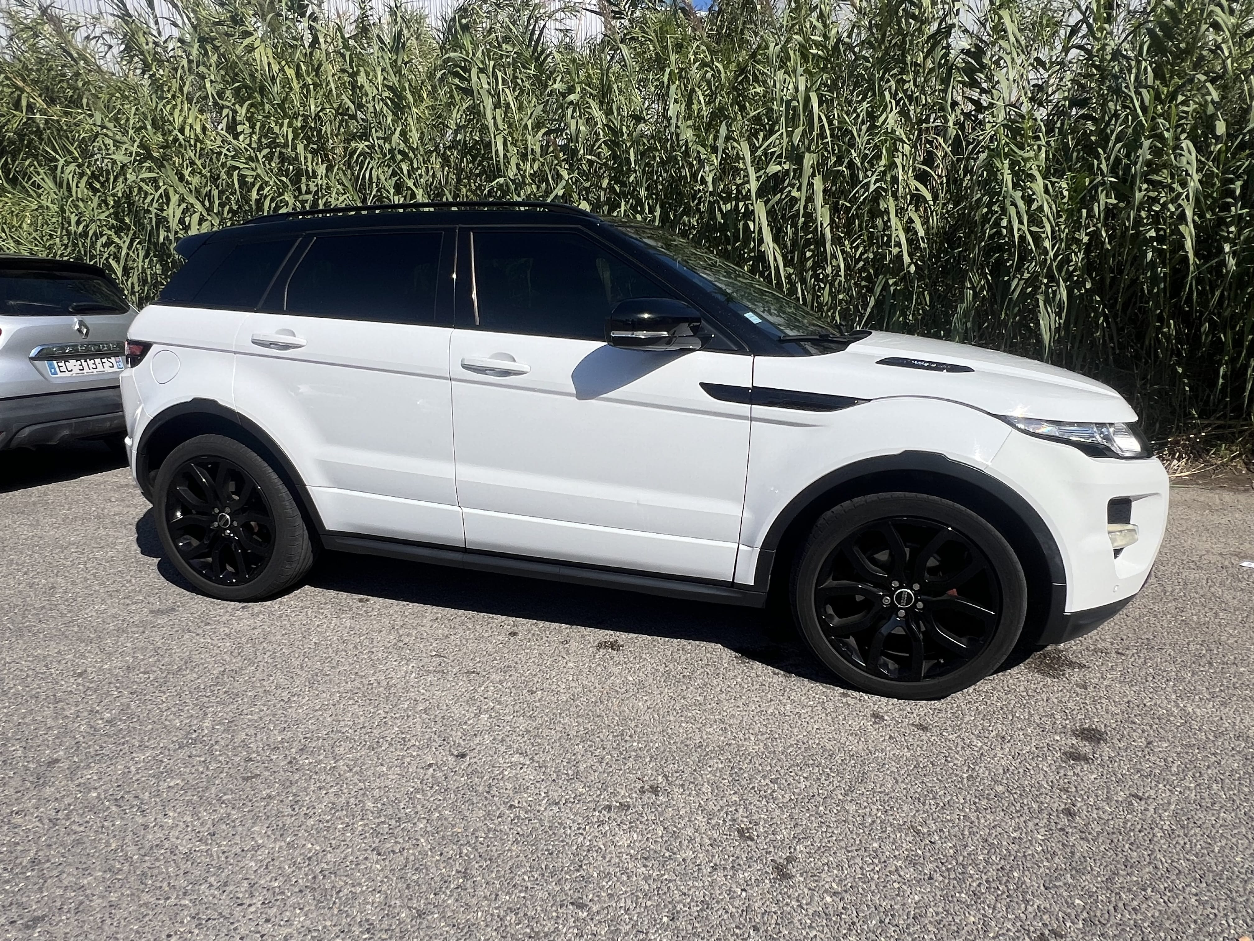 Land-Rover Range Rover Evoque 2.2 SD4 avec Audio Bluetooth