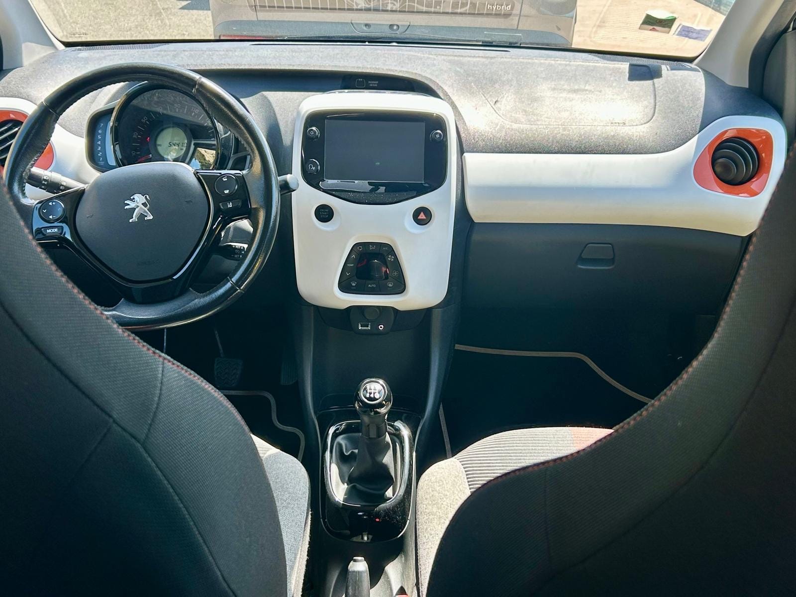 Peugeot 108 Cabriolet avec GPS