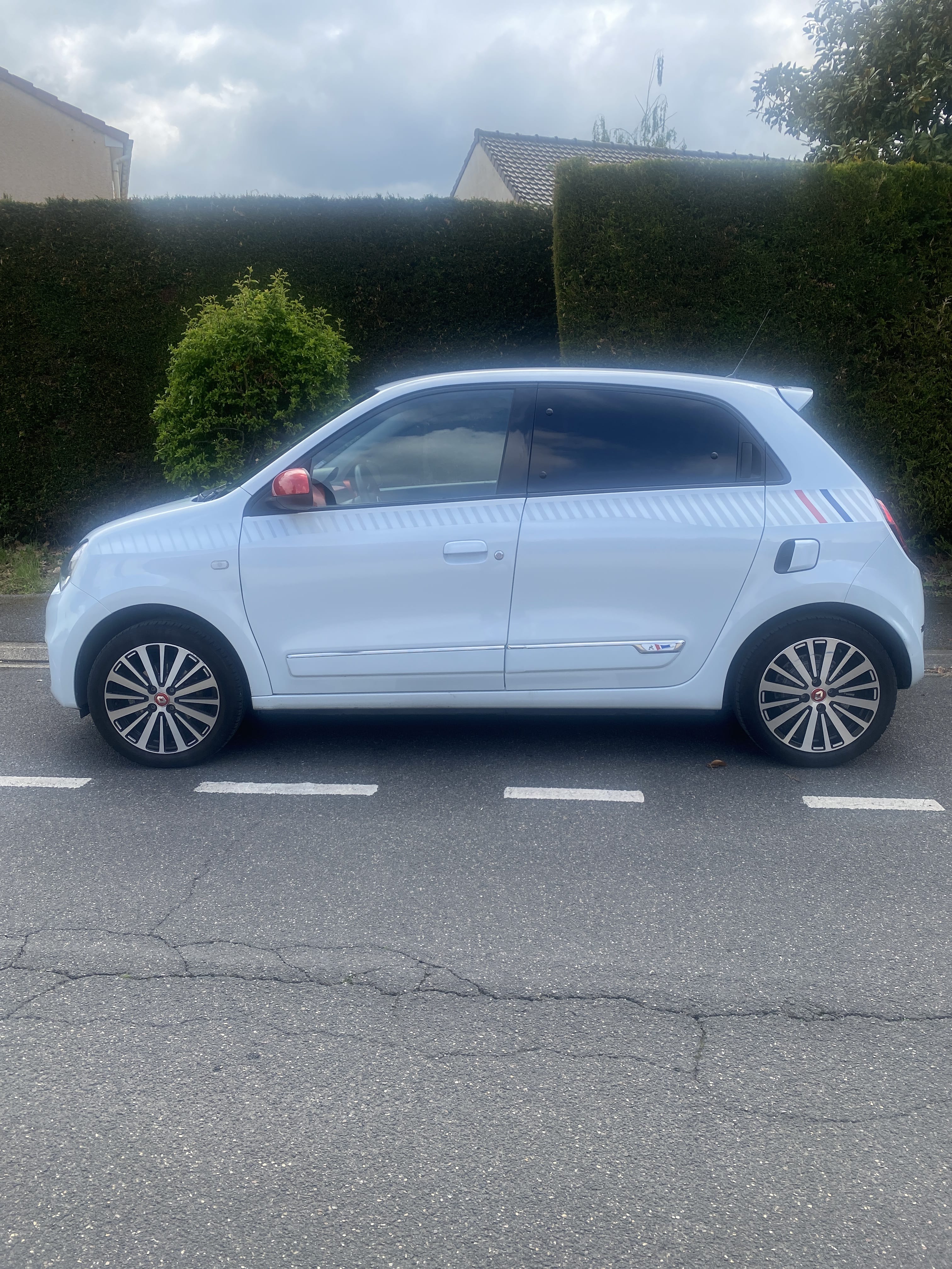 Renault Twingo III Essence avec Climatisation