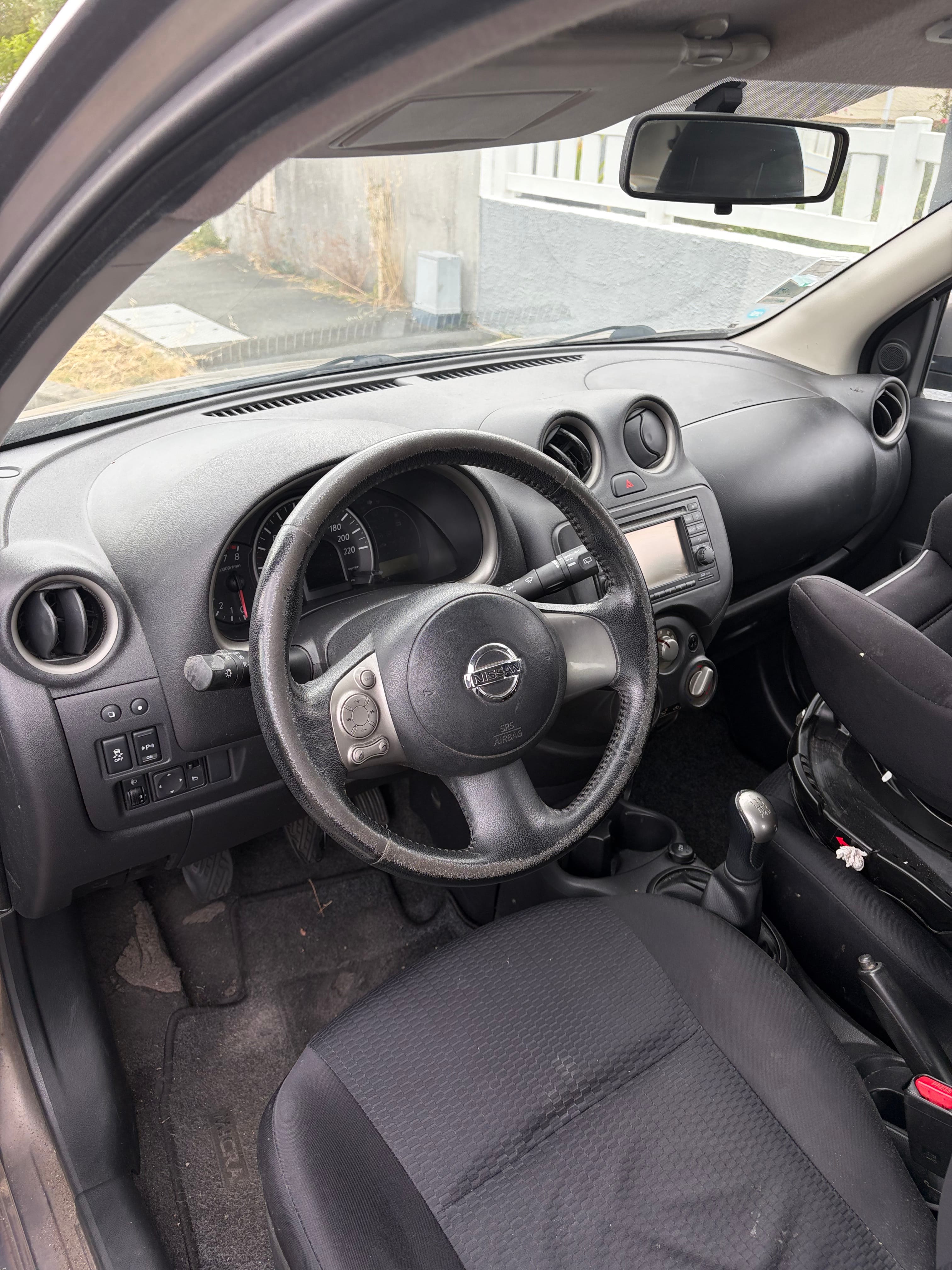 Nissan Micra 1,2 avec Siège bébé