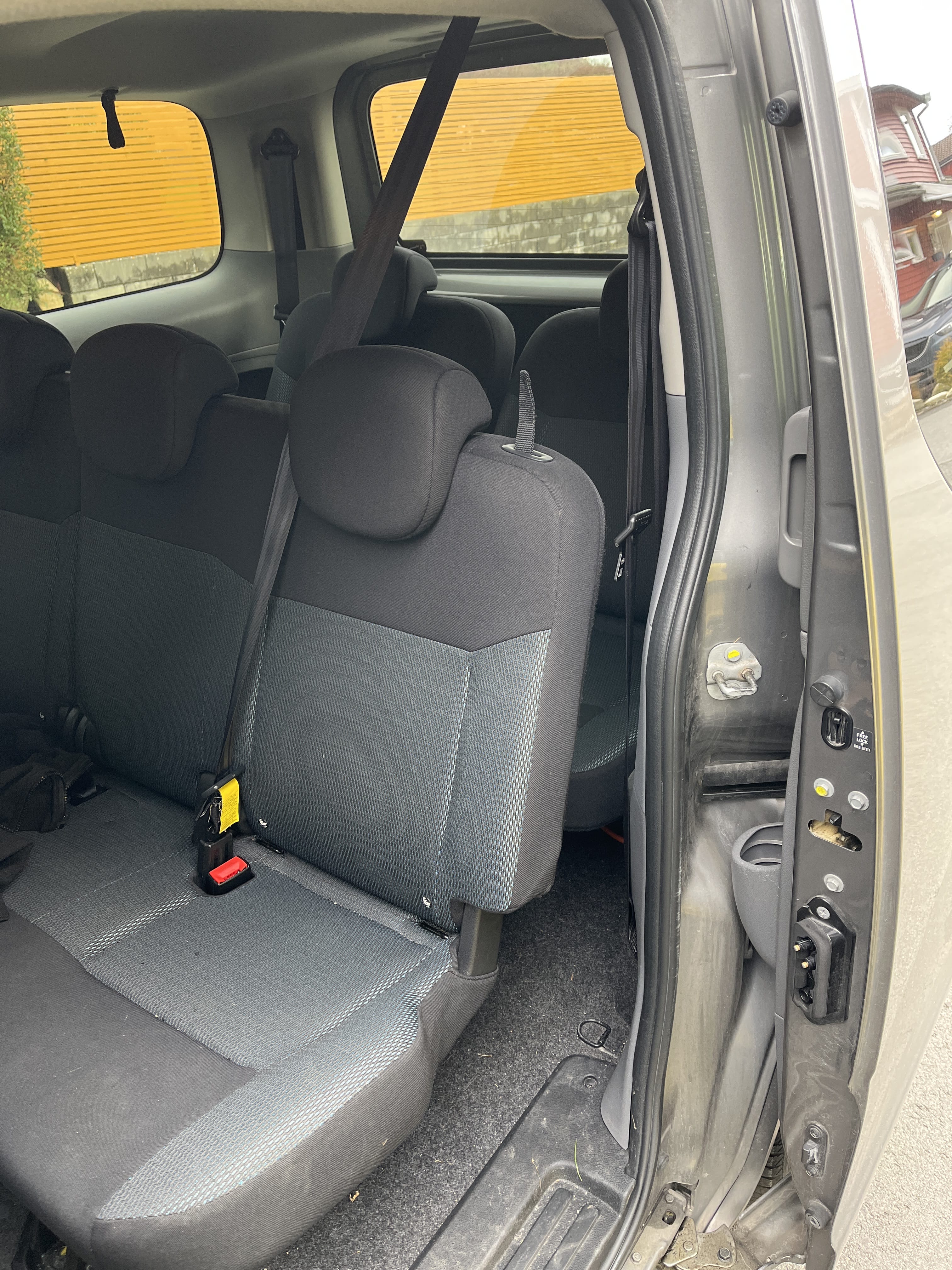 Nissan e-NV200 Evalia med Bluetooth audio
