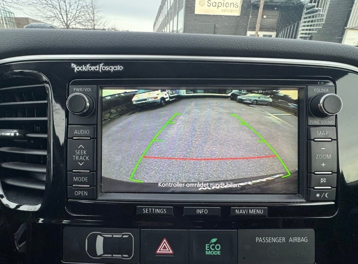 Mitsubishi Outlander med USB ladeuttak