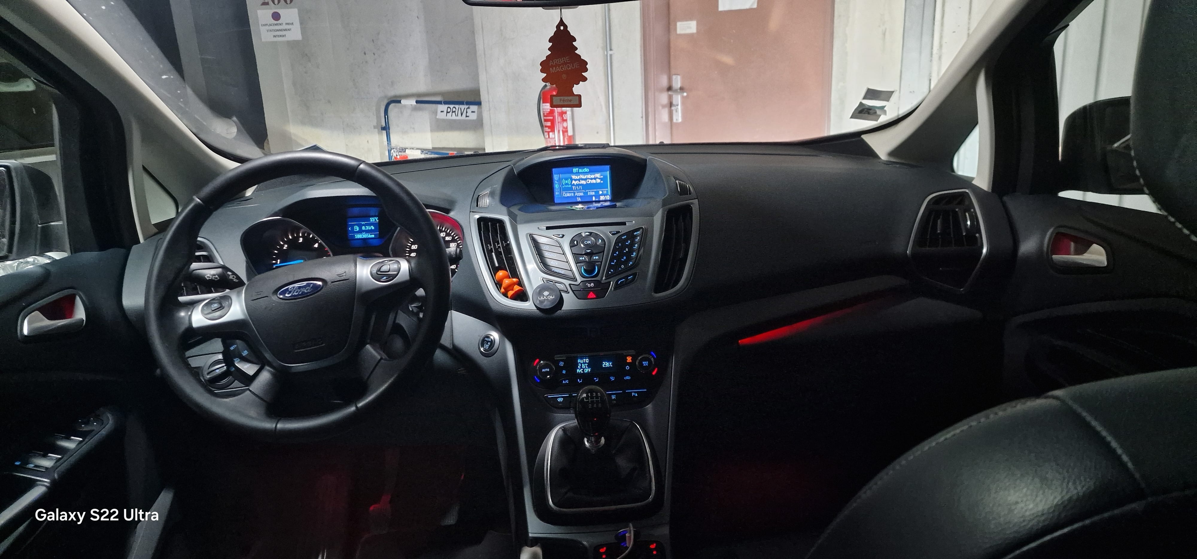 Ford Grand C-Max avec GPS