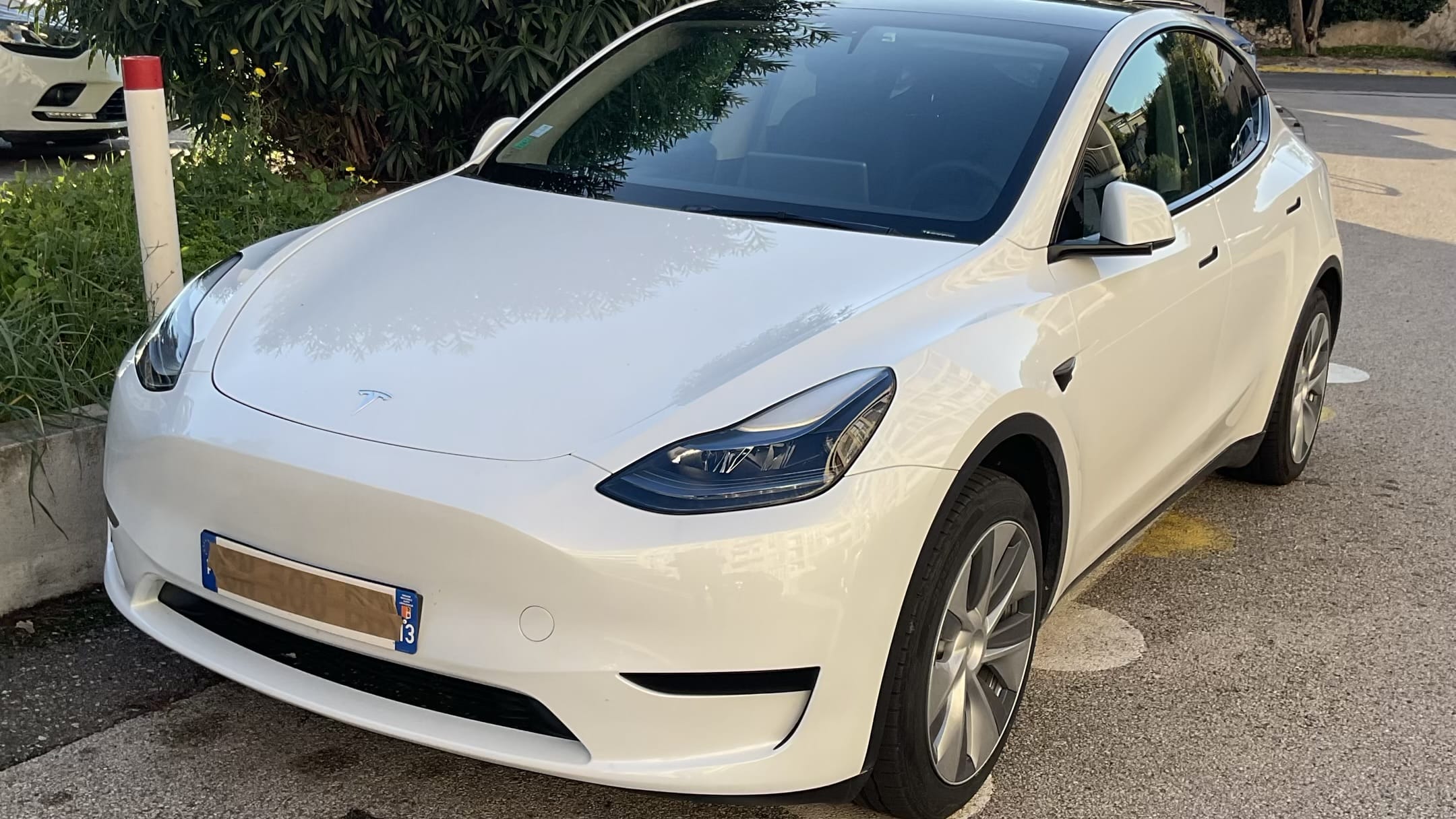 Tesla Model Y, 2023, Électrique, automatique