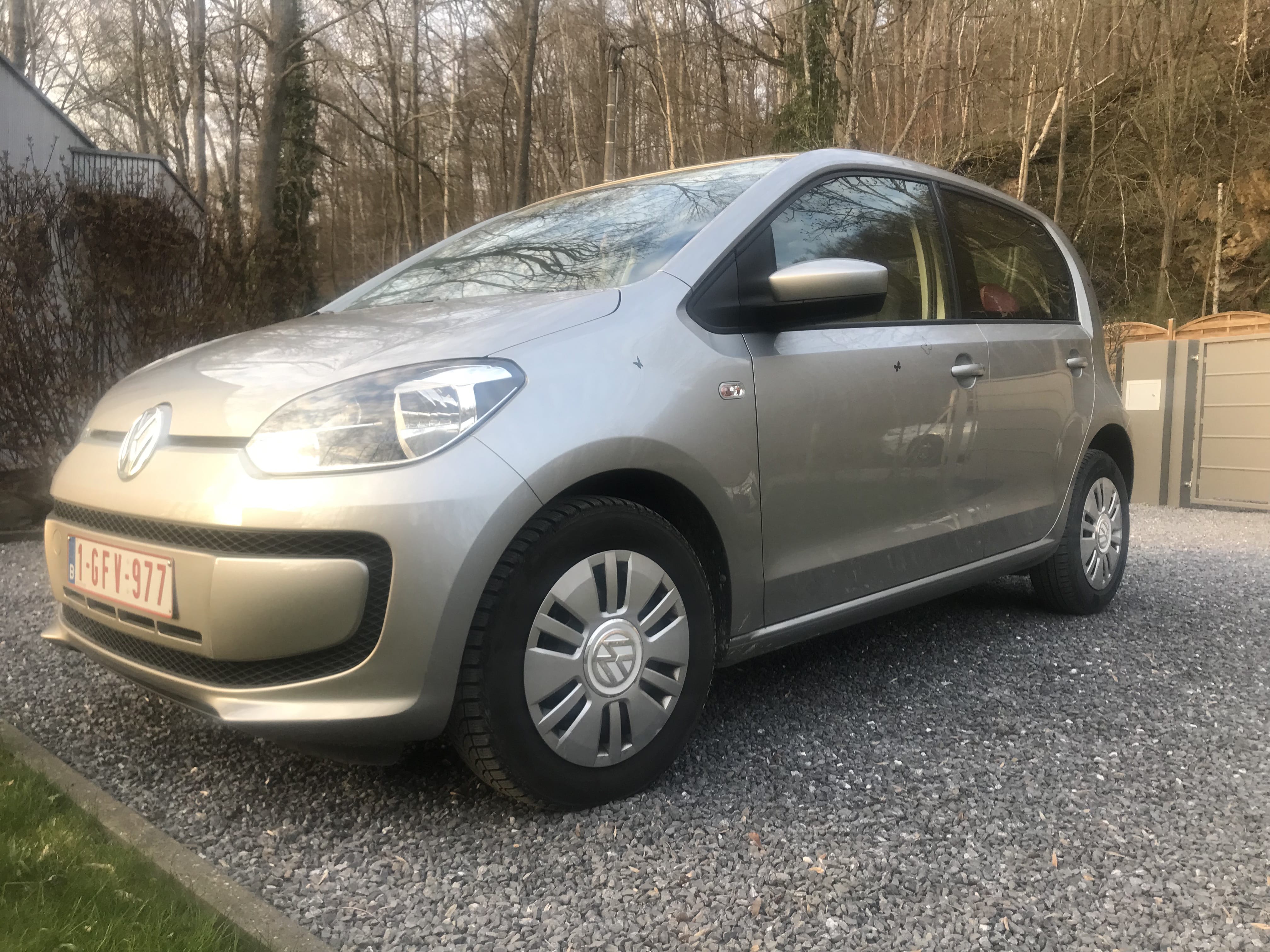 Volkswagen Up! 5 portes, 2016, Euro 95 (E10)
