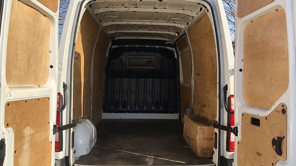 Opel Movano 2015 (Réf DS896) L2H2 GRAND CONFORT 2.3 dci 125 ch / Parking sécurisé Pessac / Canéjan avec Entrée audio / iPod