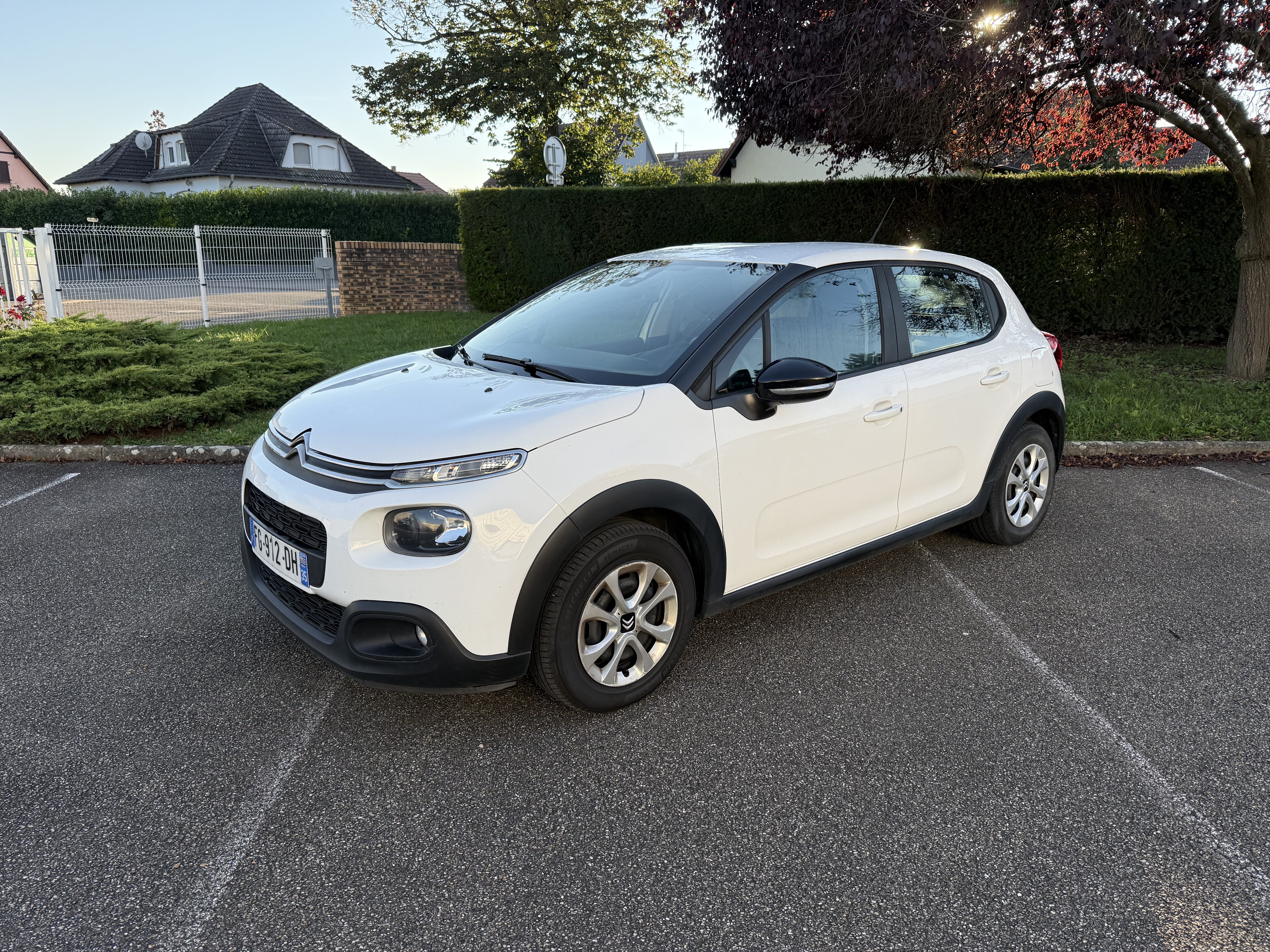 Citroen C3 GPS / Bluetooth / CARPLAY-ANDROID AUTO / pneus 4 saisons, 2019, Essence 95