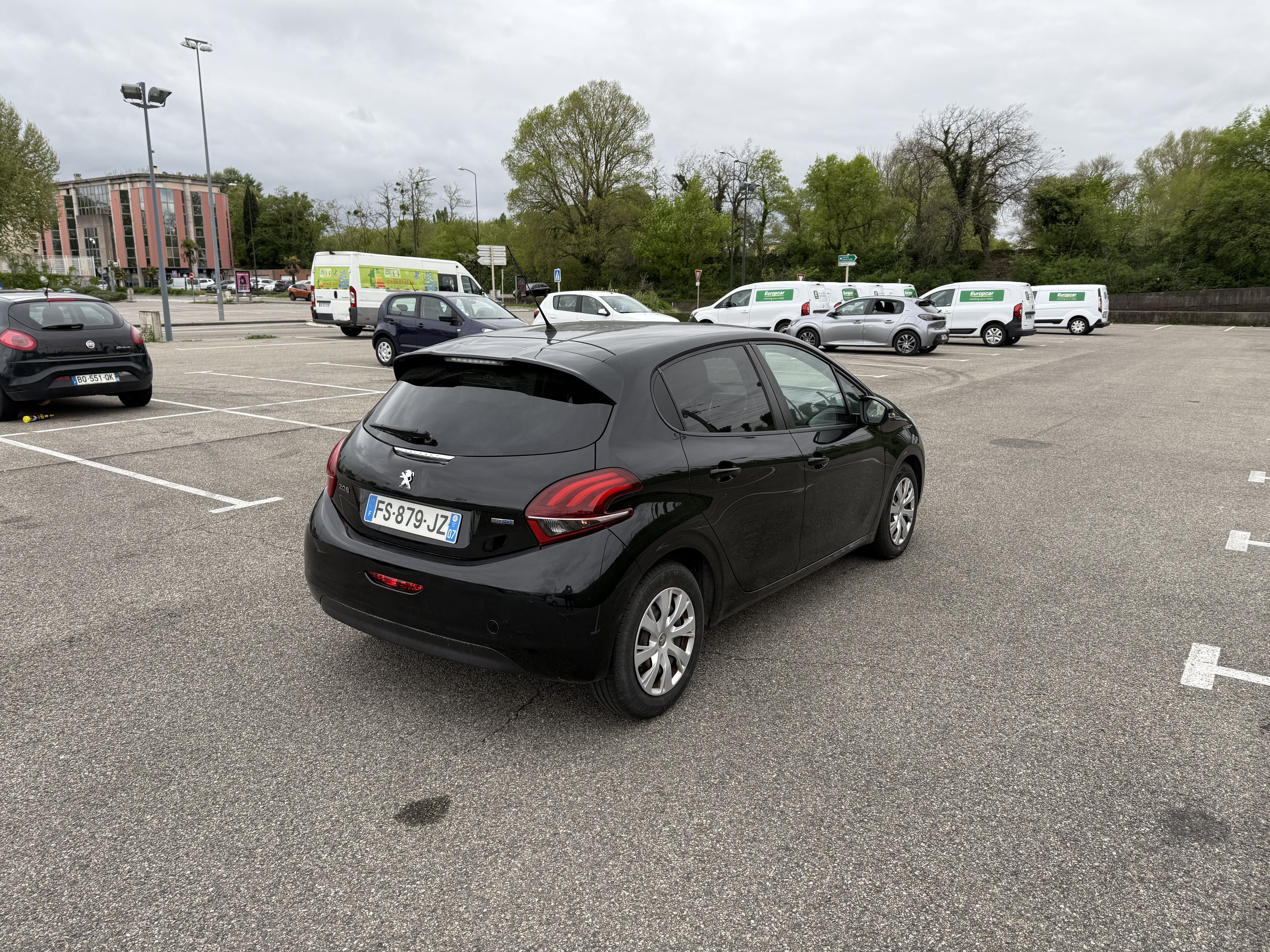 Peugeot 208 avec GPS