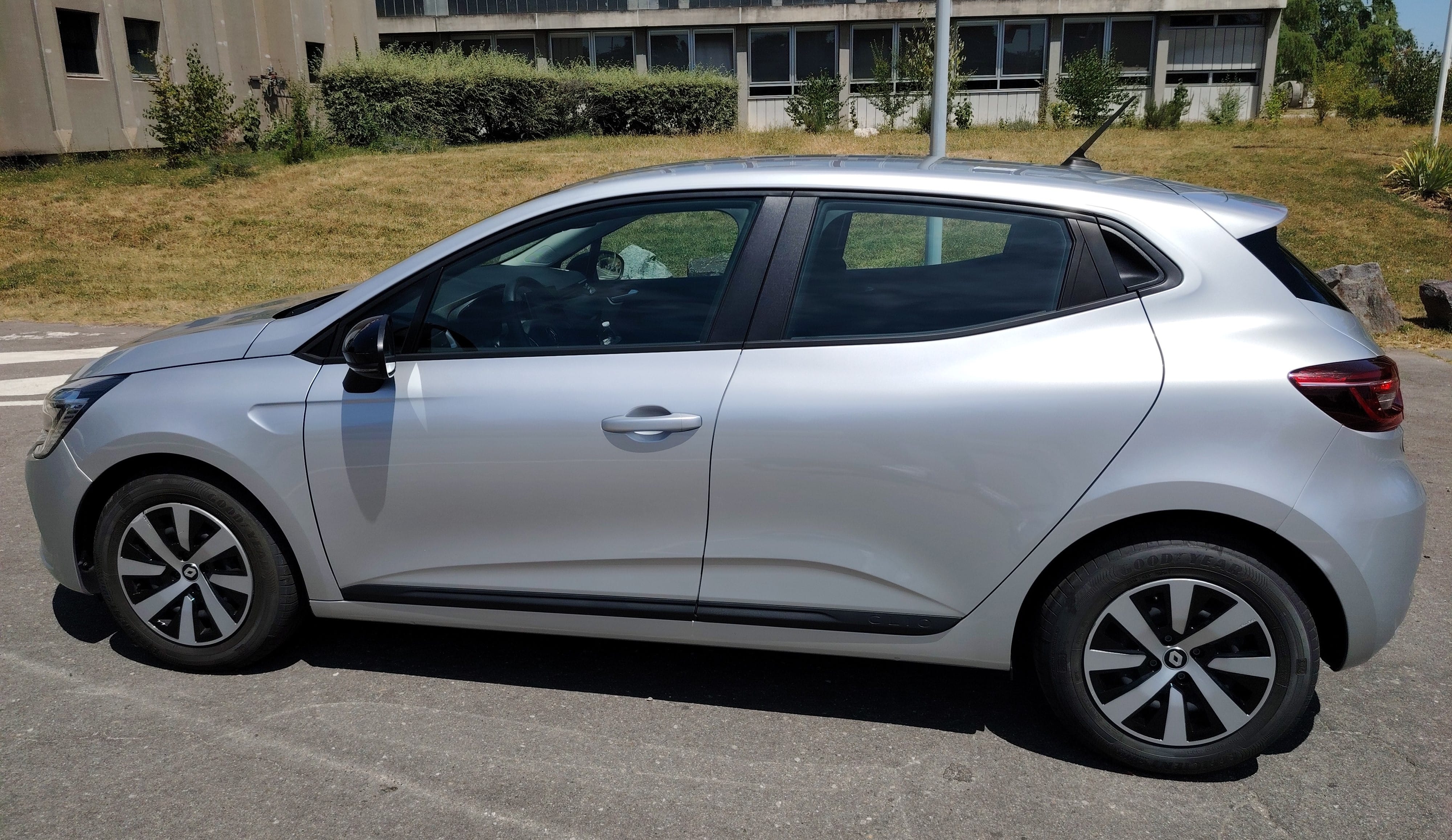 Renault Clio avec Climatisation
