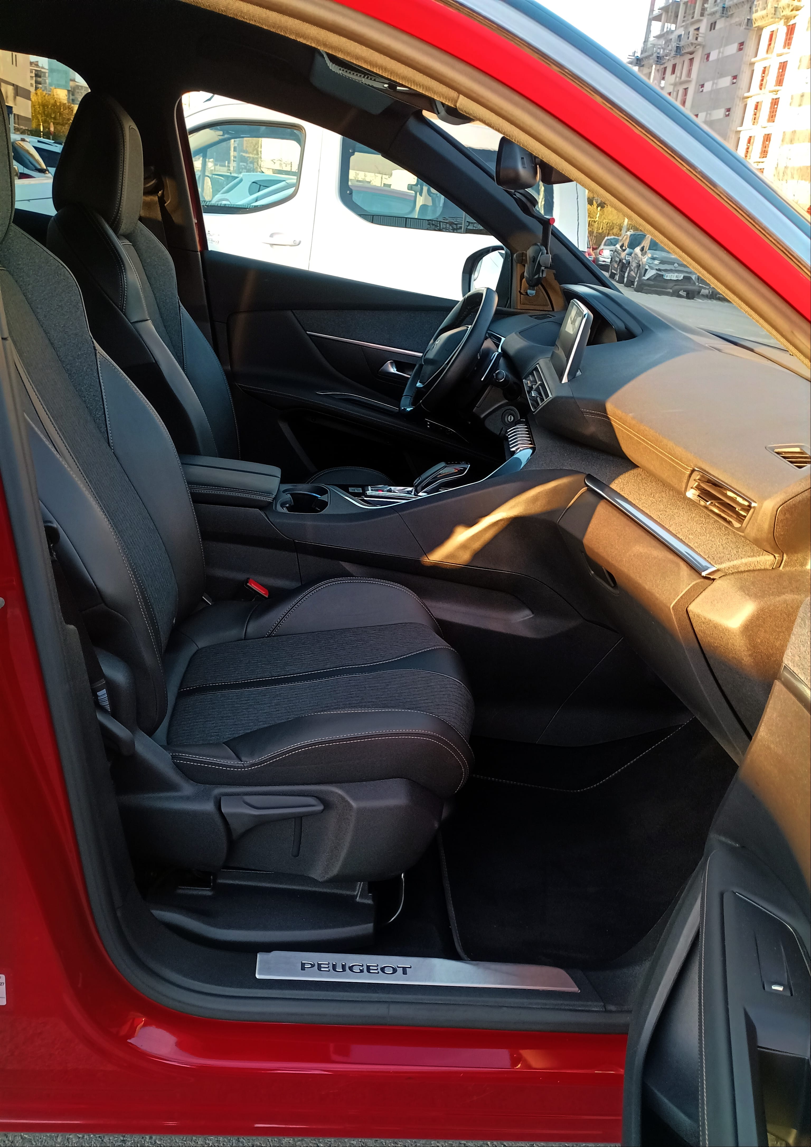 Peugeot 3008 1.2 puretech GT line 130CV con Control de velocidad