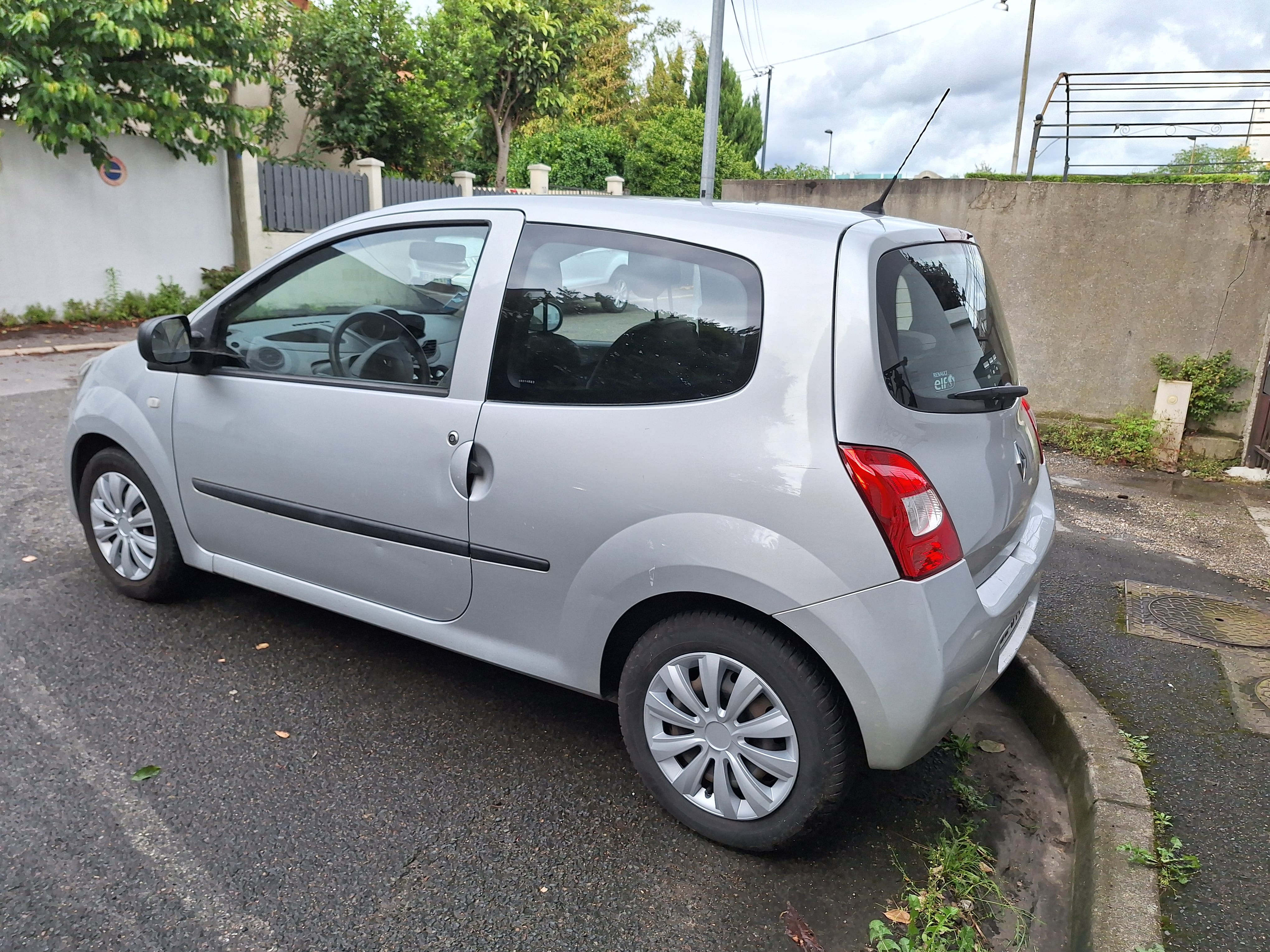 Renault Twingo II avec Siège bébé