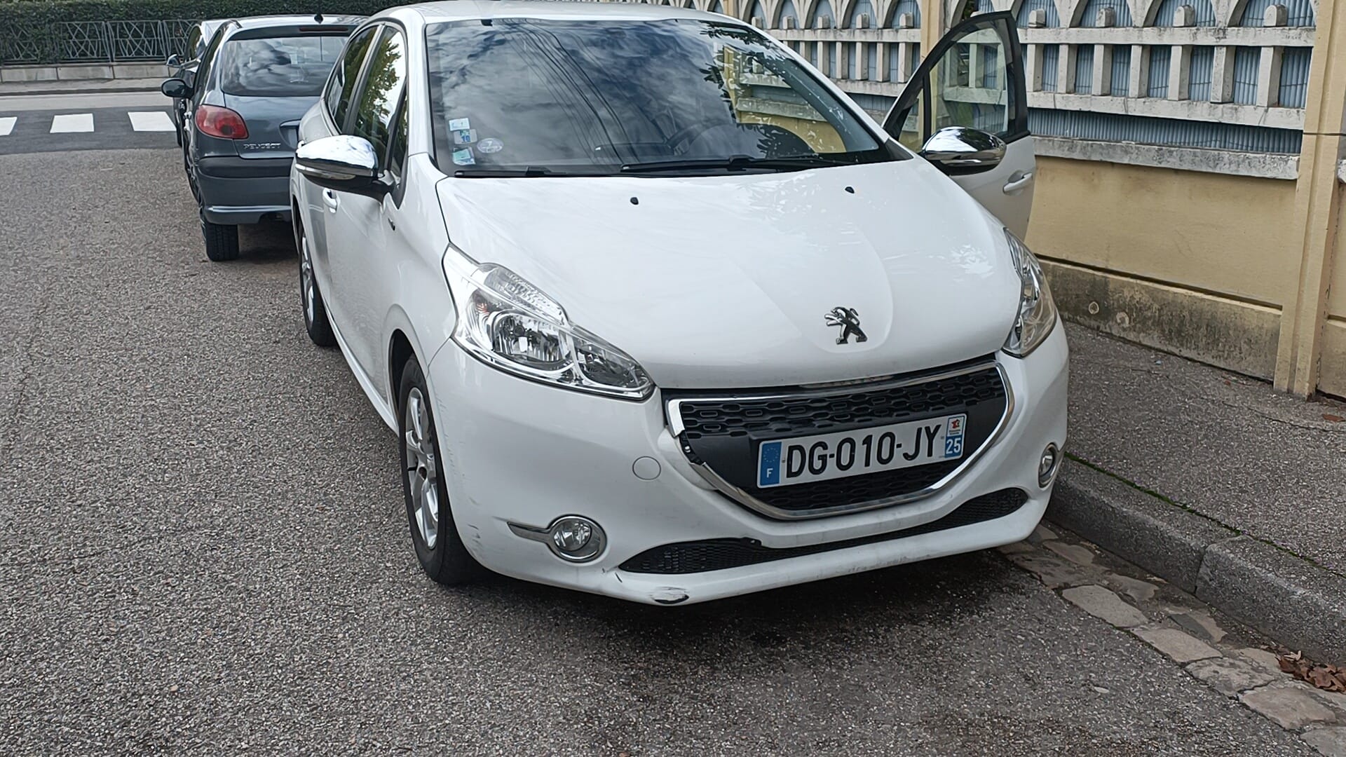 Peugeot 208 avec Android Auto