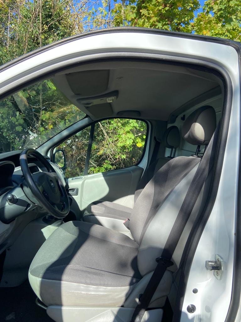 Opel Vivaro avec Attelage