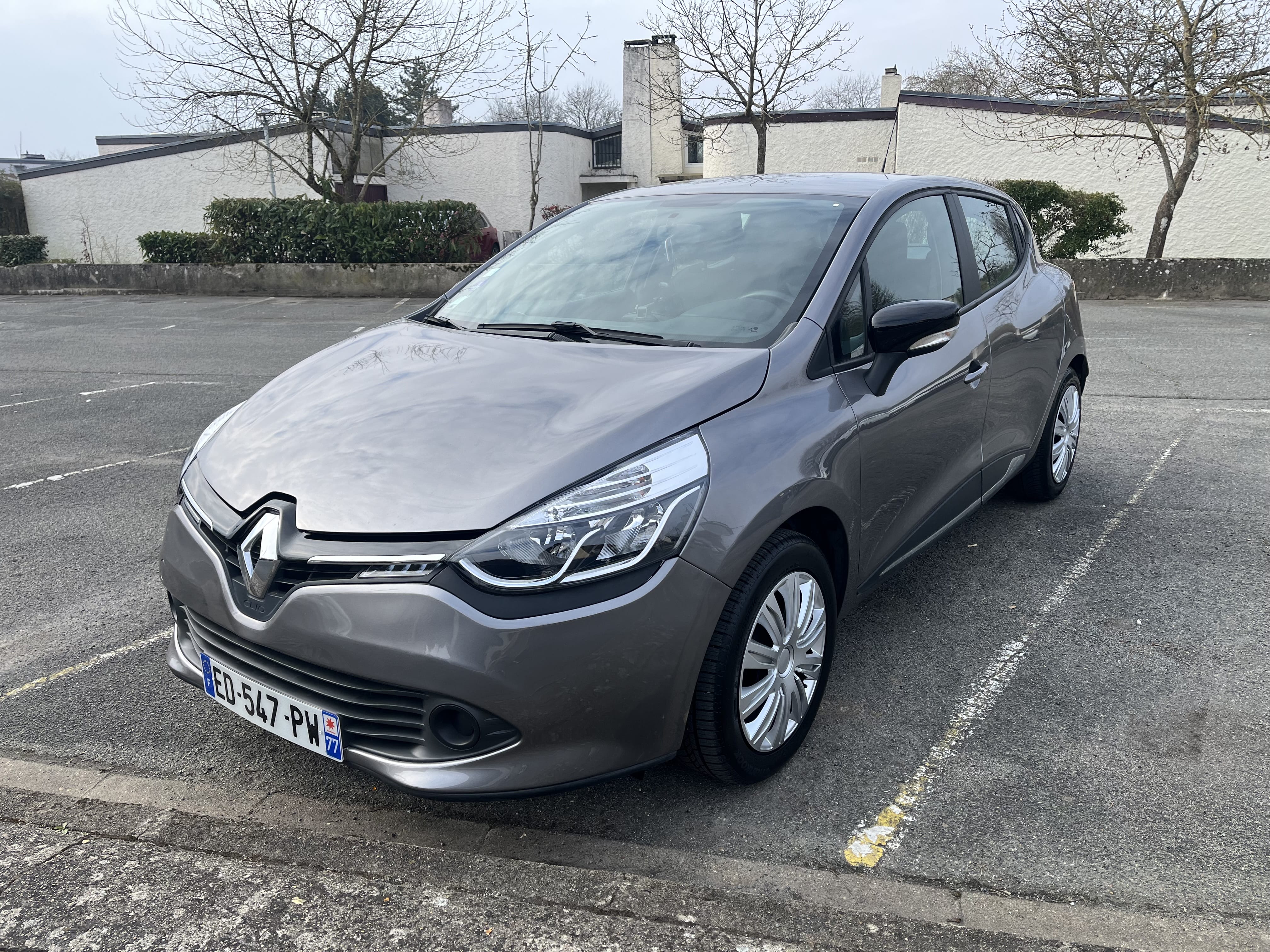 Renault Clio avec Entrée audio / iPod