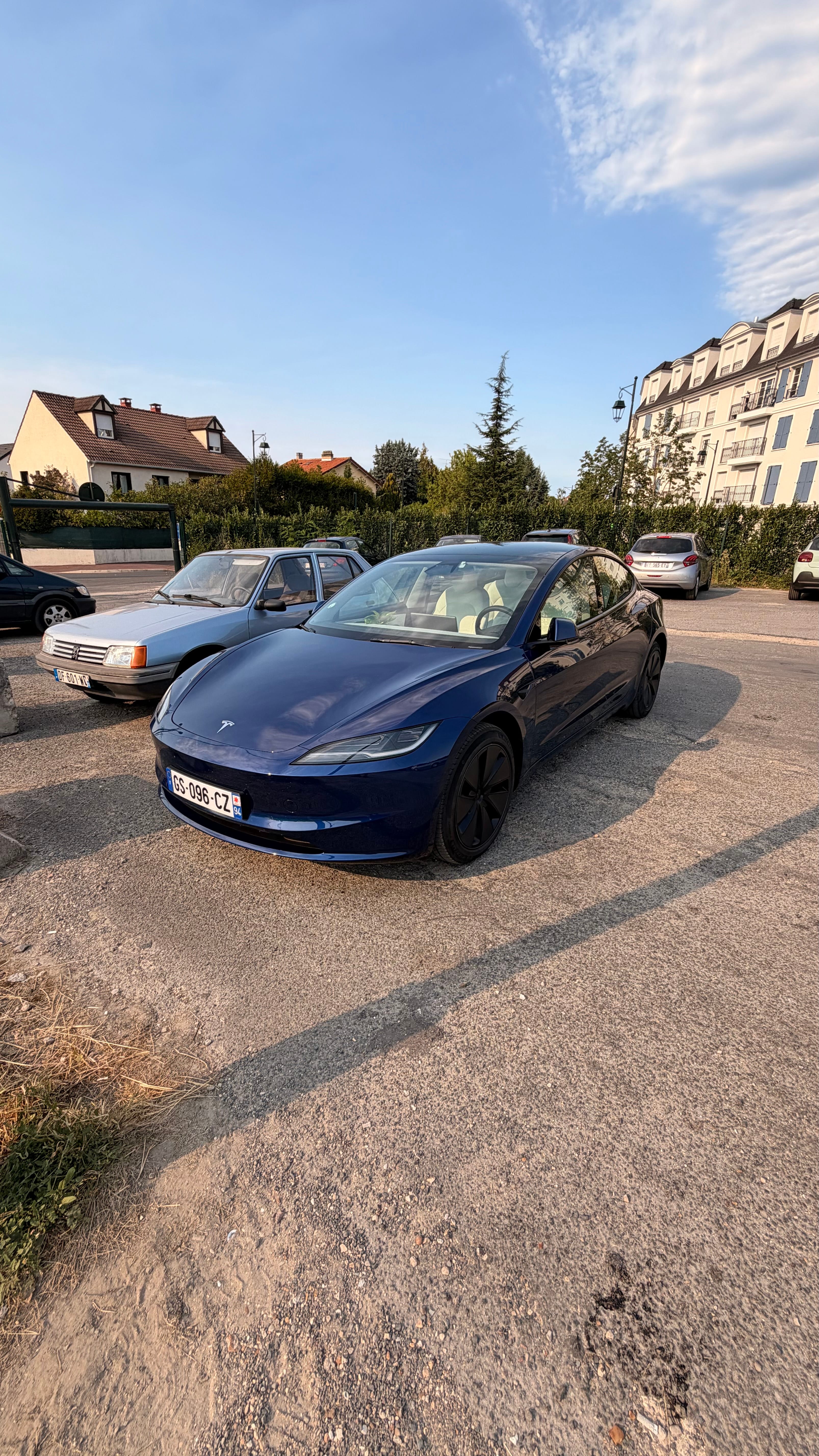 Tesla Model 3, 2023, Électrique, automatique
