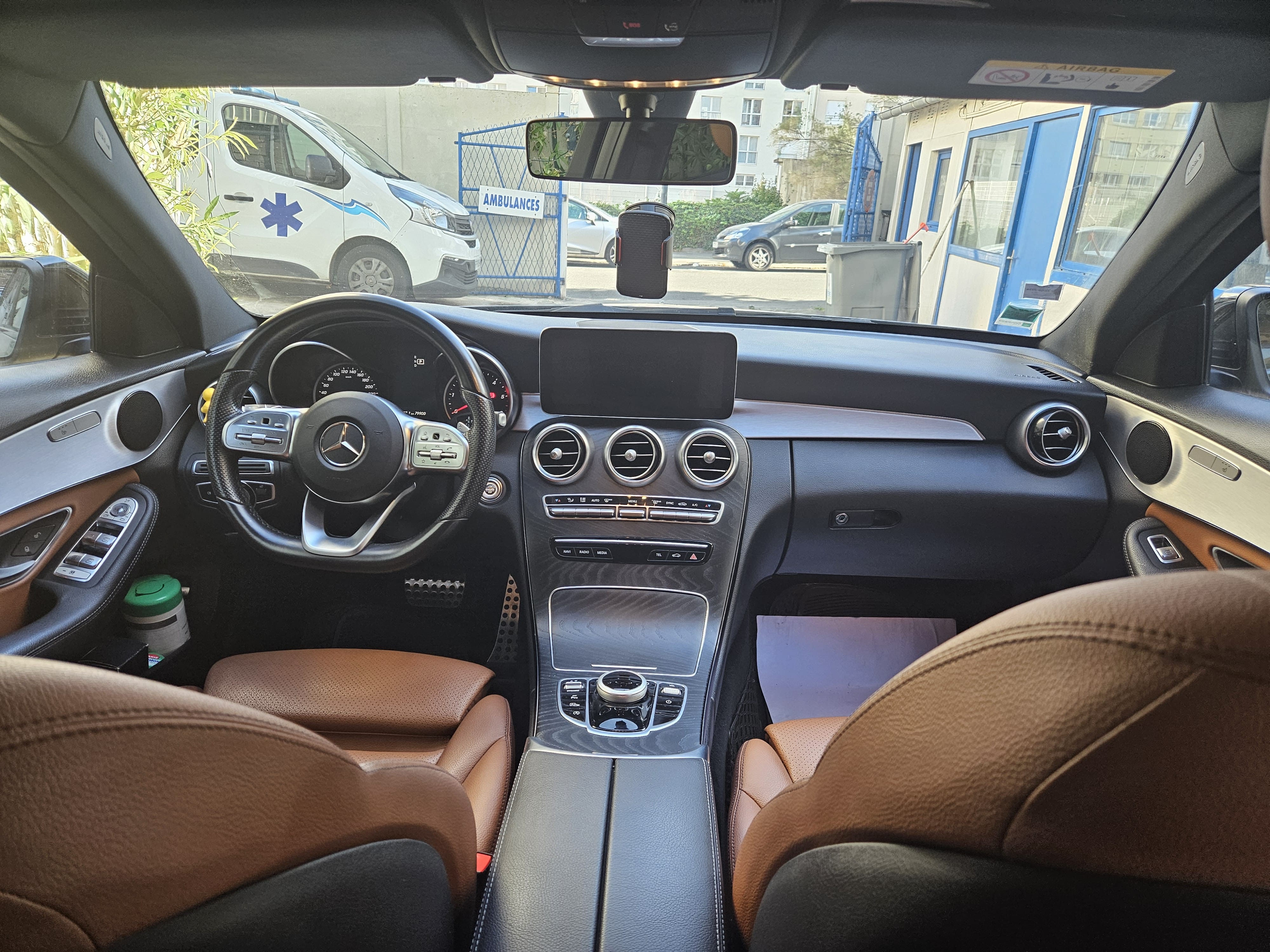 Mercedes-Benz Classe C avec GPS