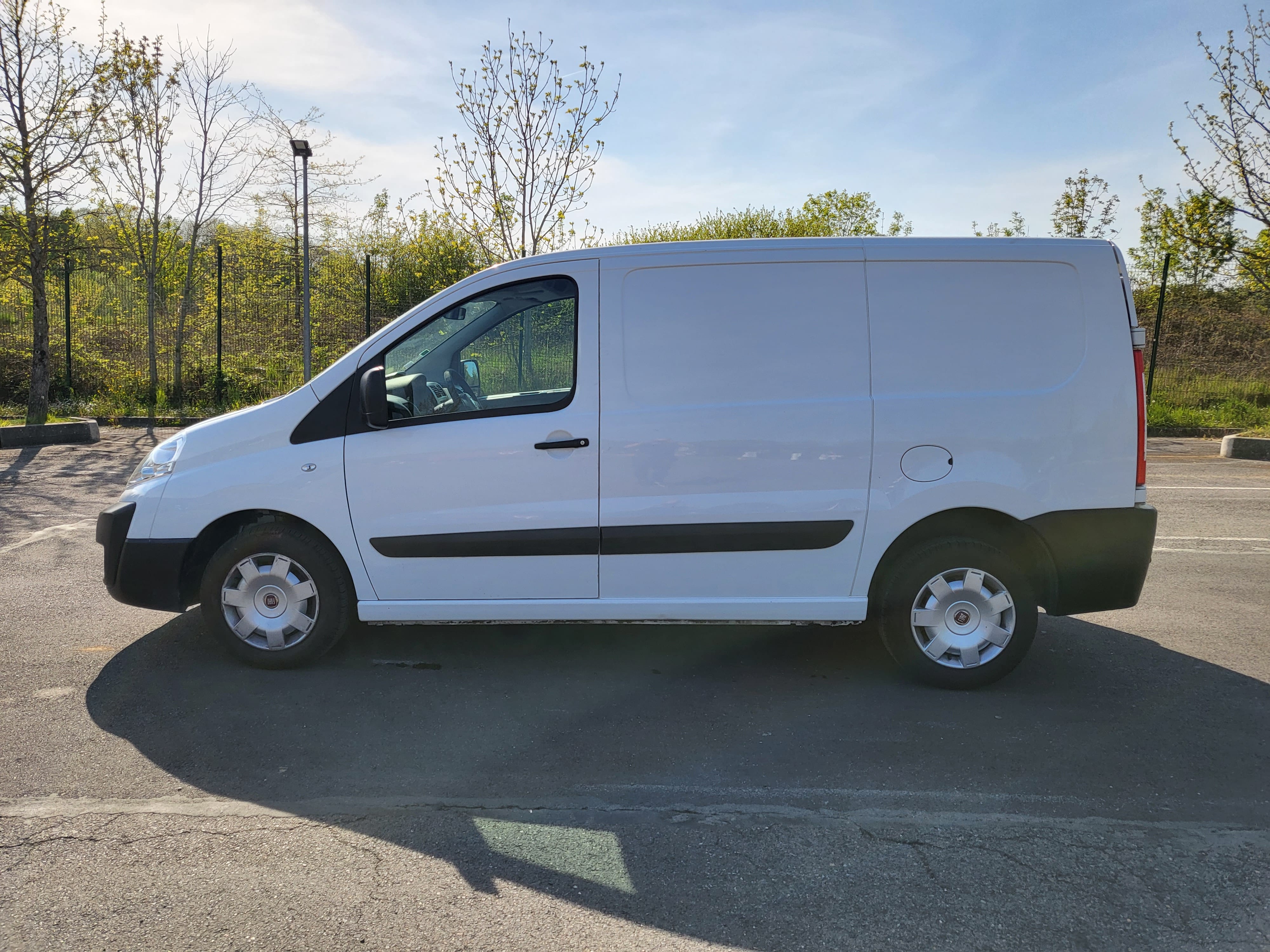 Fiat Scudo 3 Places / 6m3 avec Climatisation