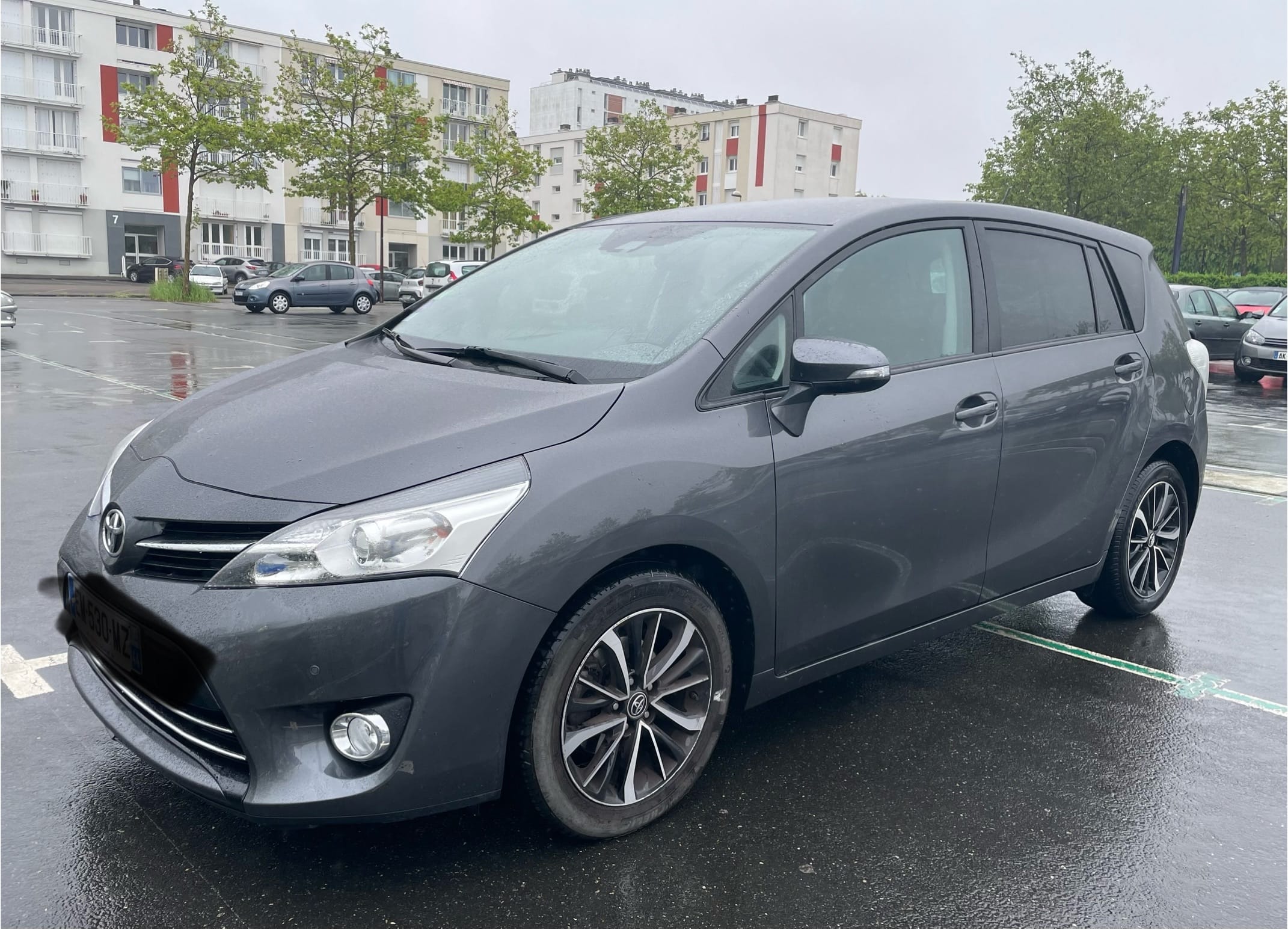 Toyota Verso, 2017, Essence 95, automatique