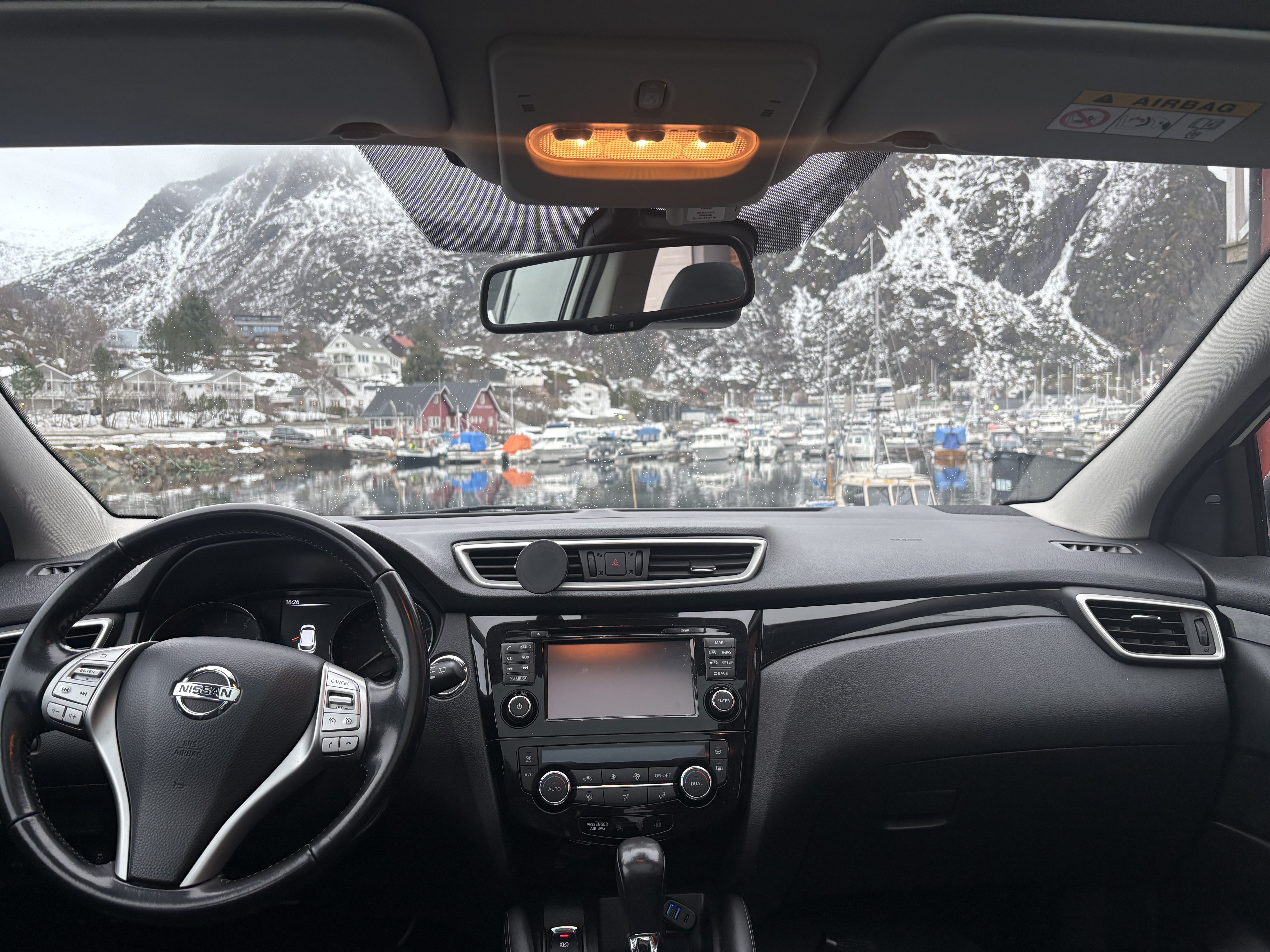 Nissan Qashqai with GPS