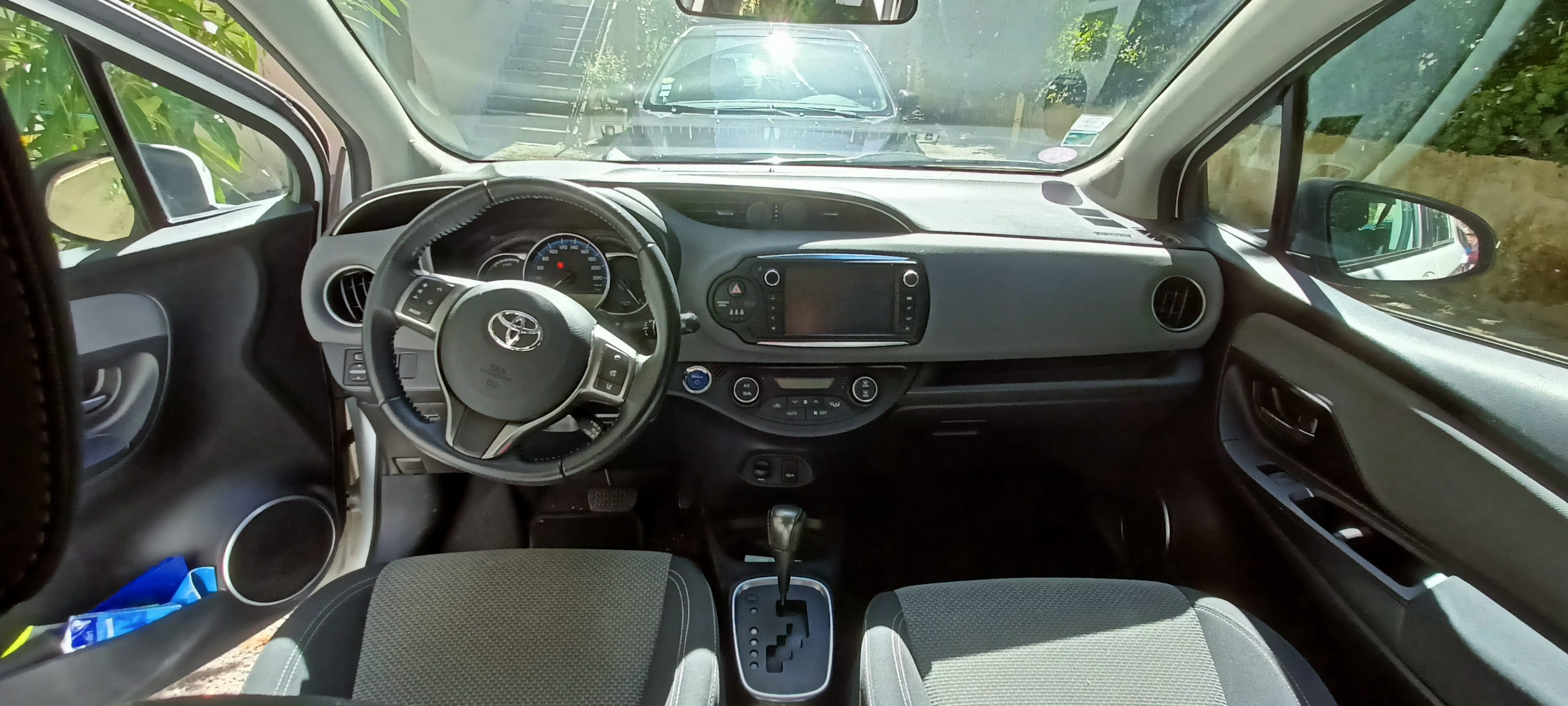 Toyota Yaris Hybride avec Régulateur de vitesse