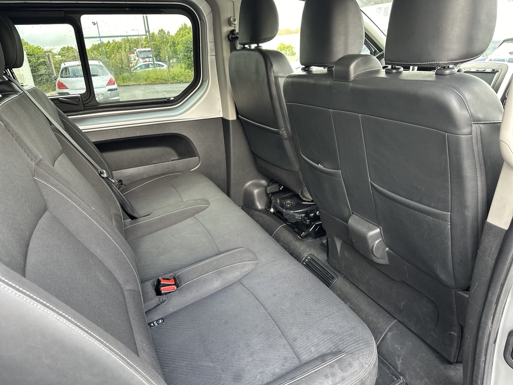 Renault Trafic Passenger 2.0 DCi 125Ch BVM6 Grand Confort 9 places avec Chaines