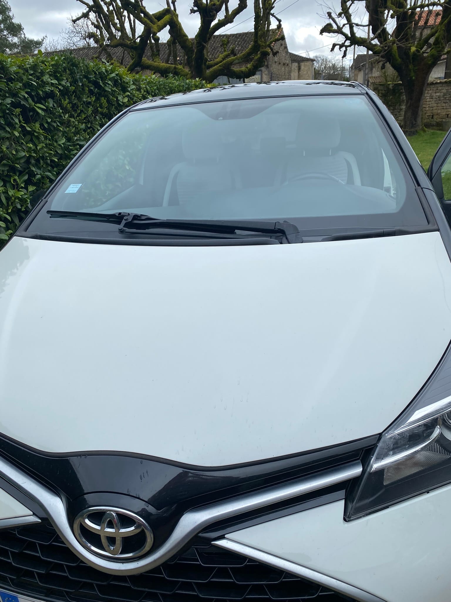 Toyota Yaris avec Siège bébé