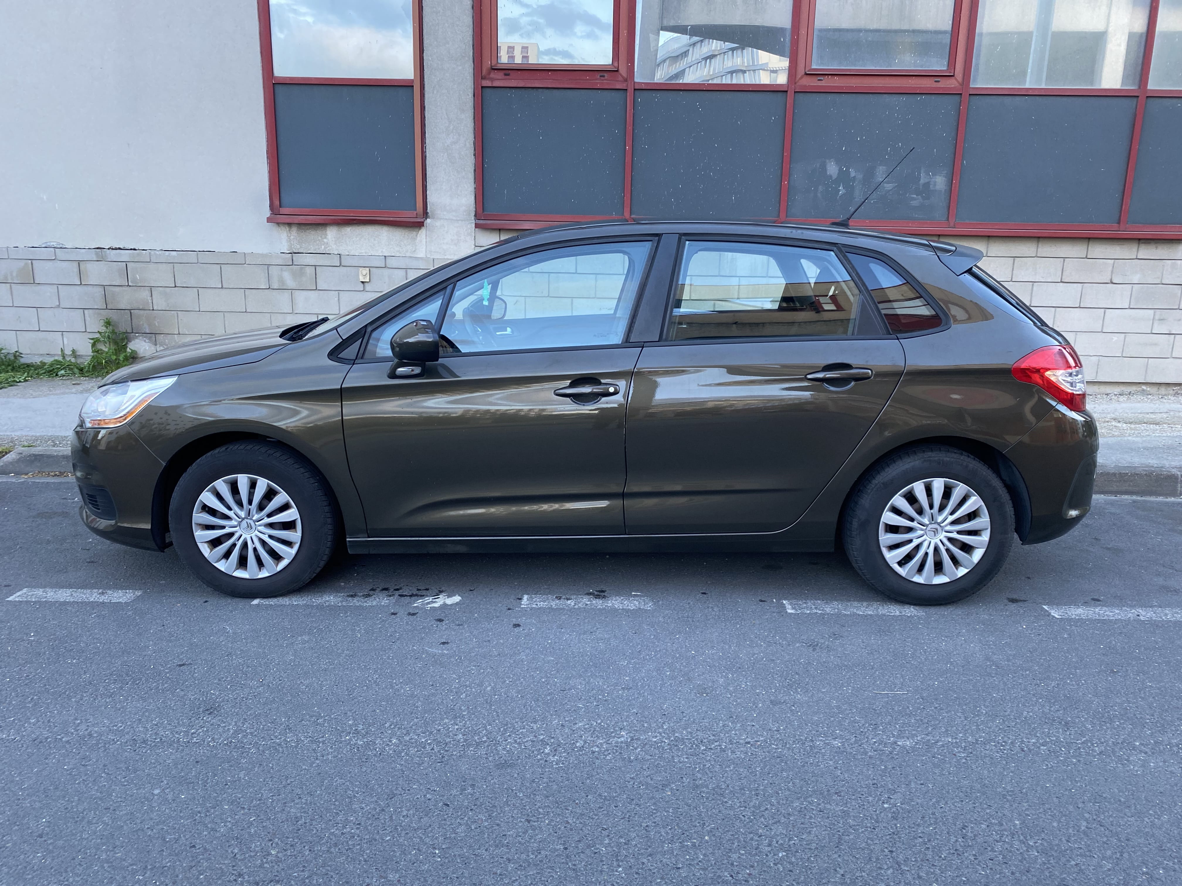 Citroen C4 1.2 THP 110CV avec Climatisation