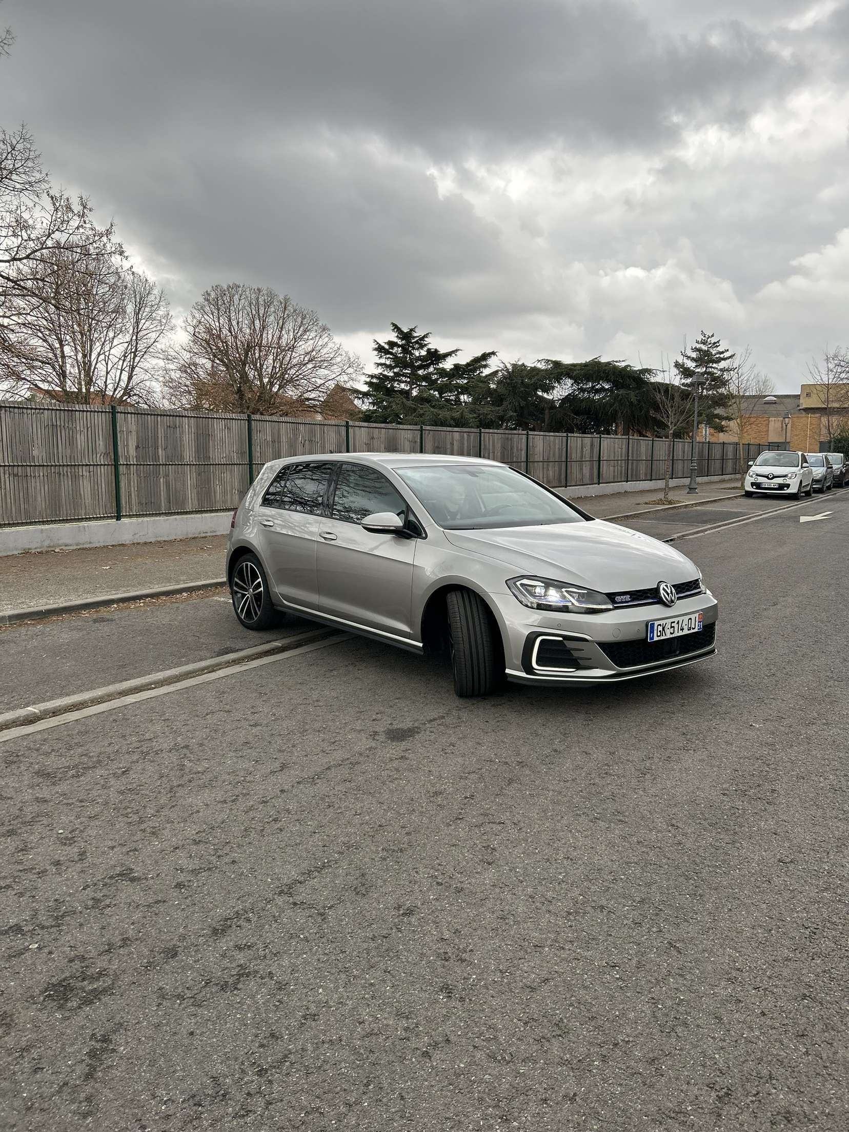 Volkswagen Golf avec Climatisation