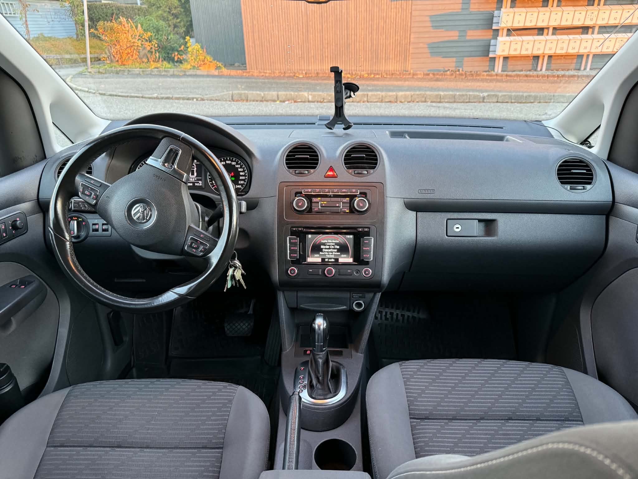 Volkswagen Caddy Maxi med GPS
