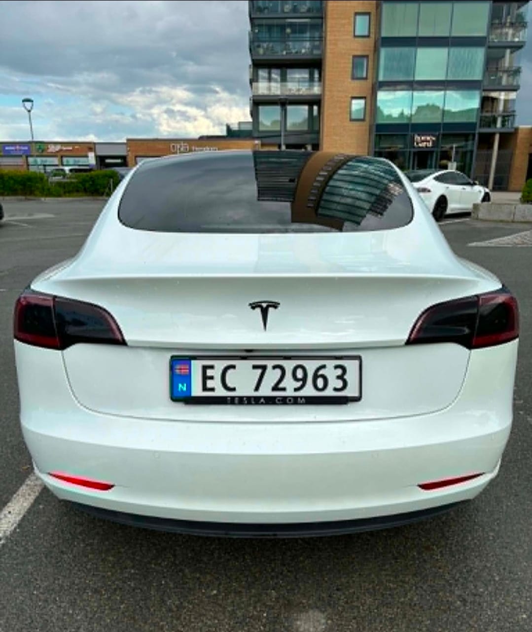 Tesla Model 3 Long Range med Ryggekamera