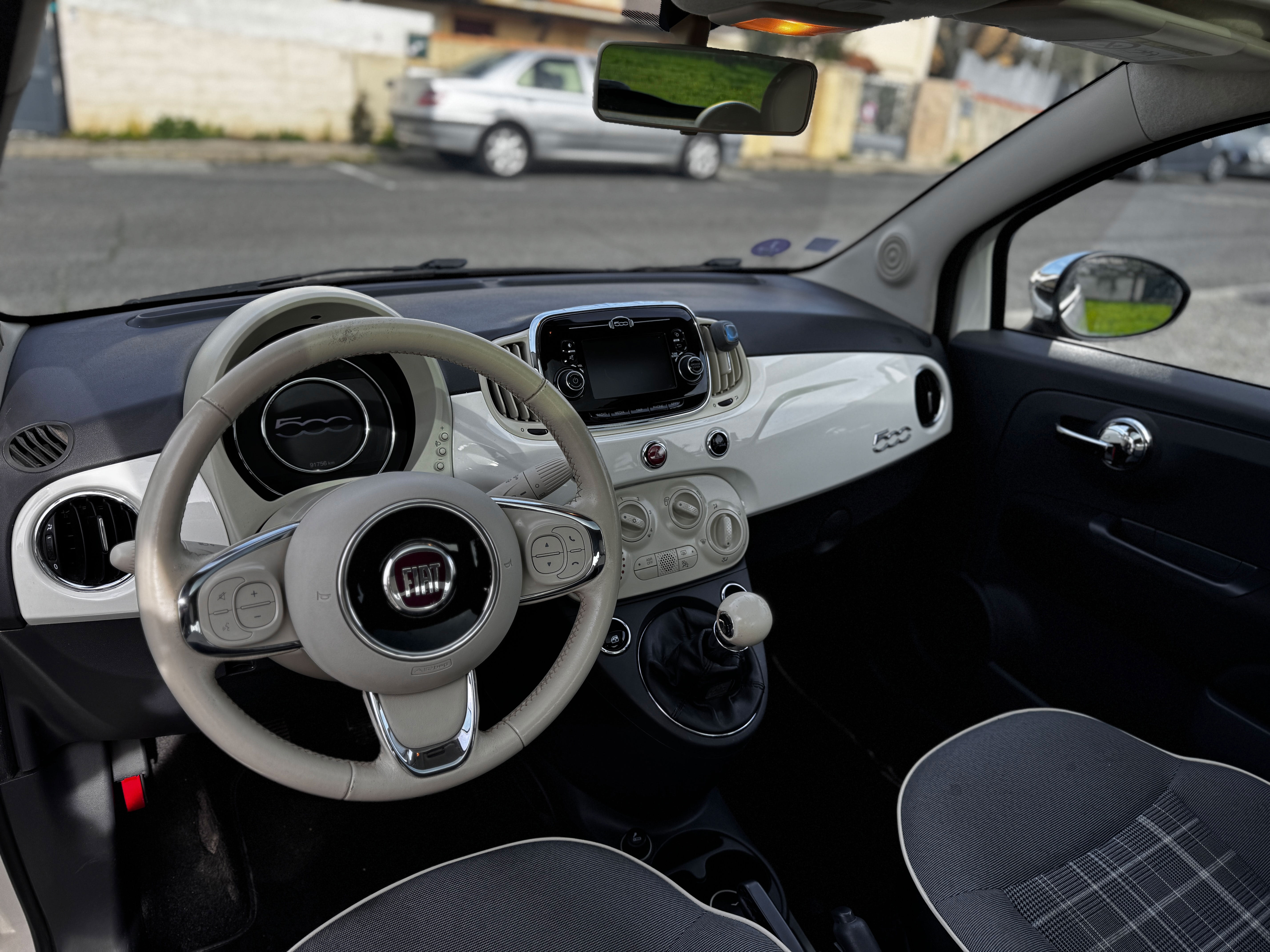 Fiat 500 met Bluetooth audio