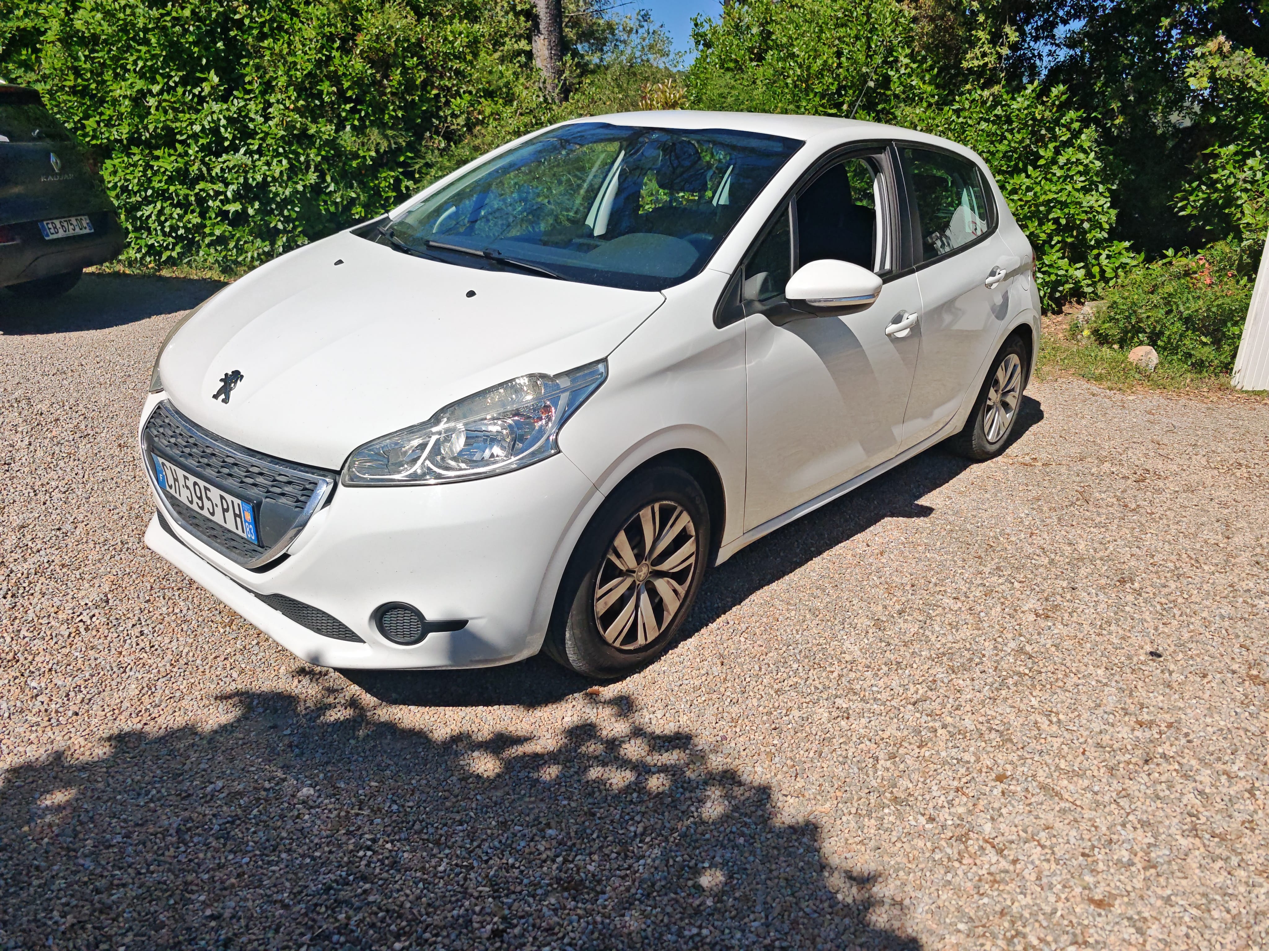 Peugeot 208, 2012, Essence 95