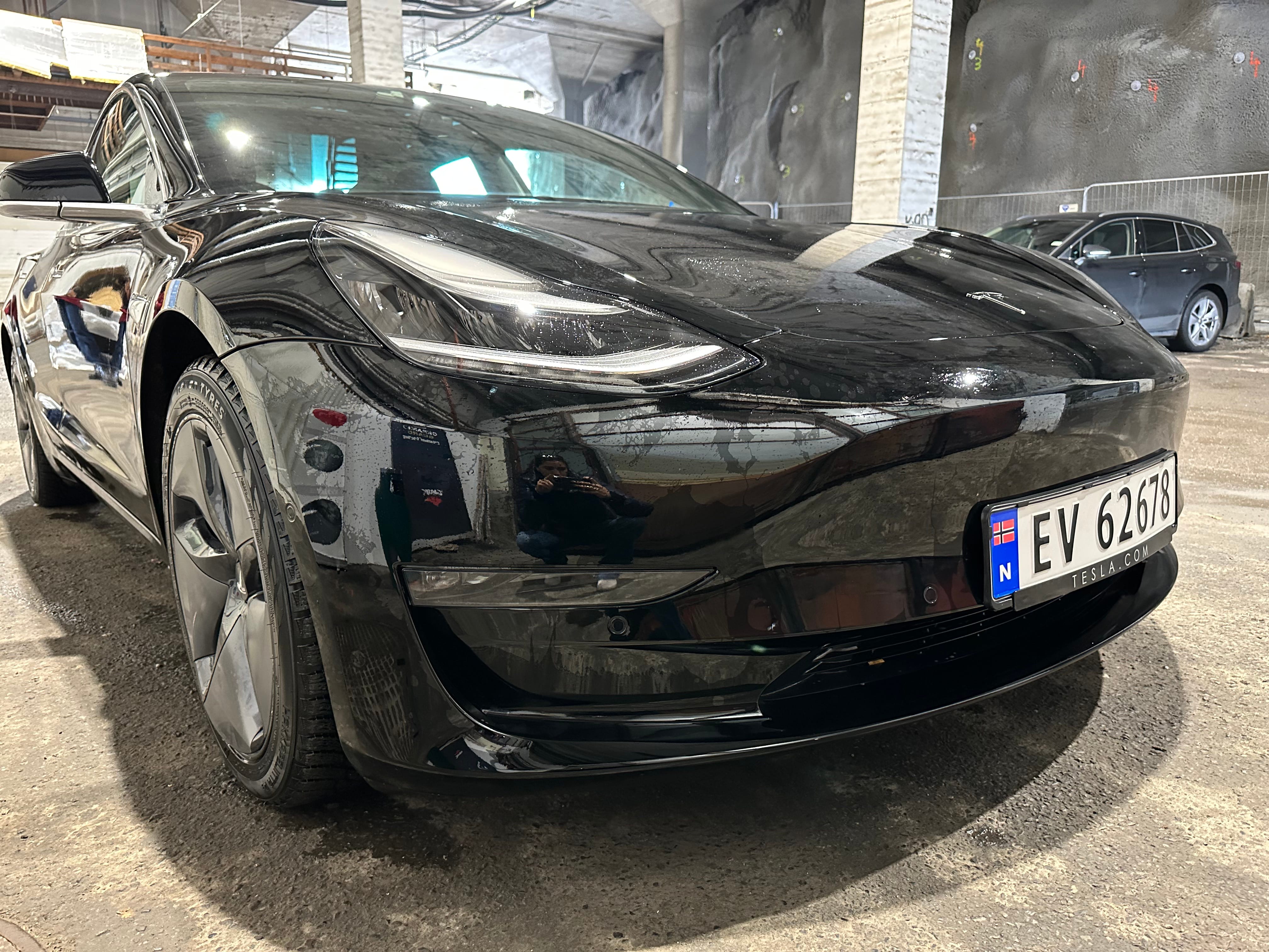 Tesla Model 3 Long Range with Bluetooth audio