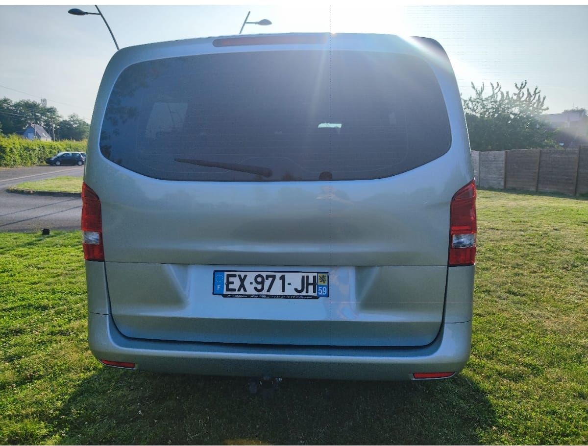 Mercedes-Benz Vito Tourer avec GPS