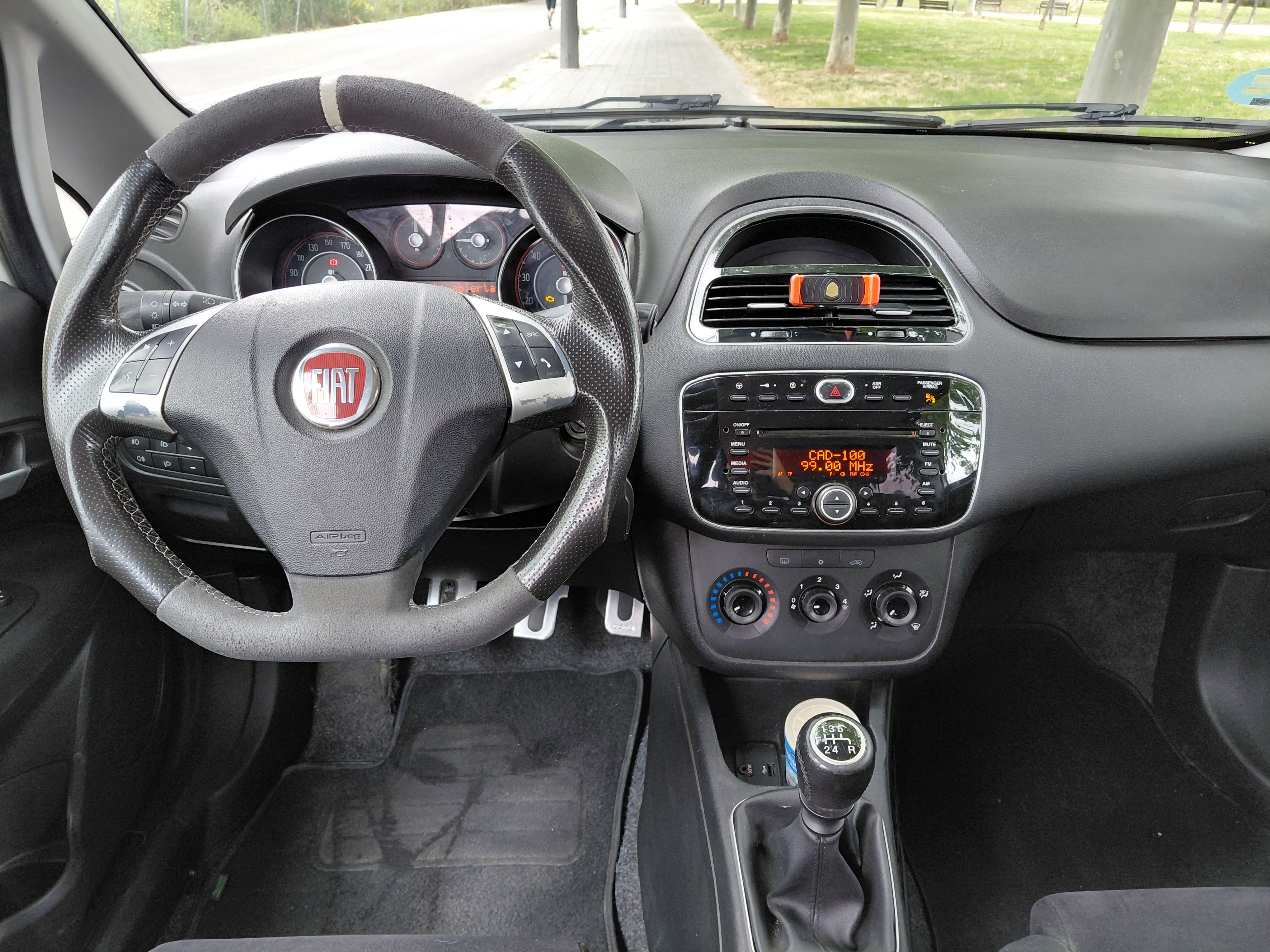 Fiat Punto mit Bluetooth-Audio