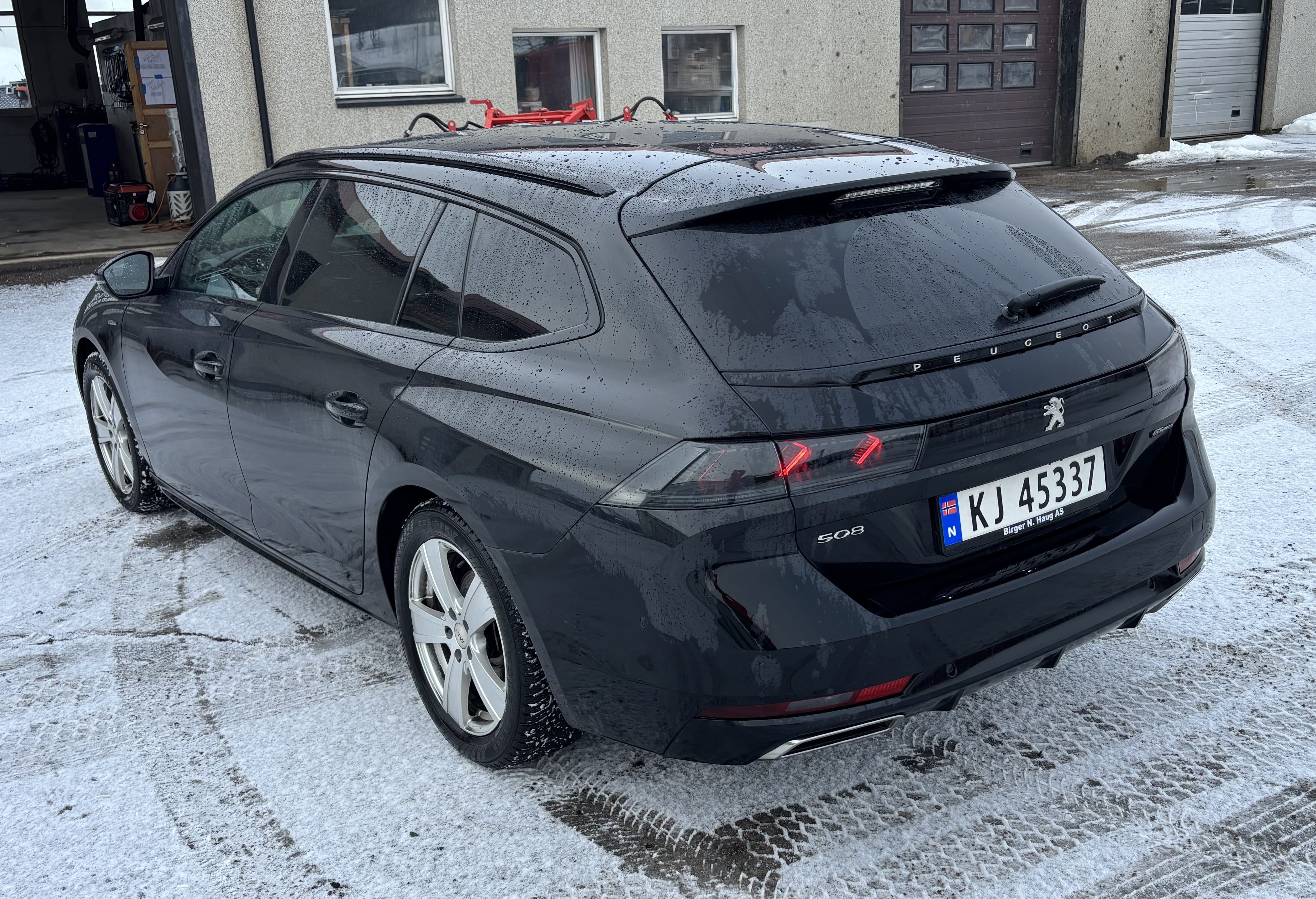 Peugeot 508 SW med GPS