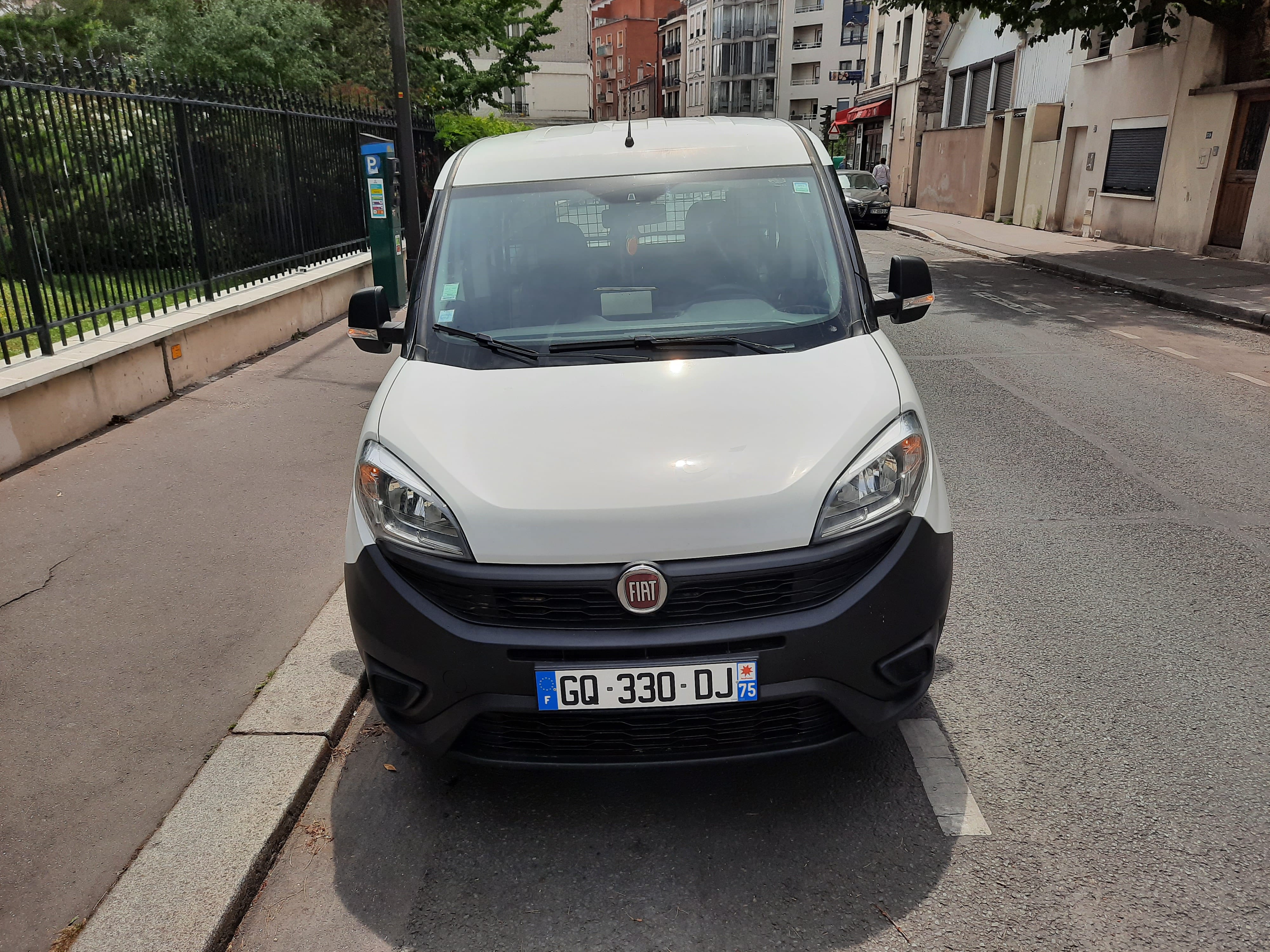 Fiat Doblo Cargo Maxi vitré Diesel