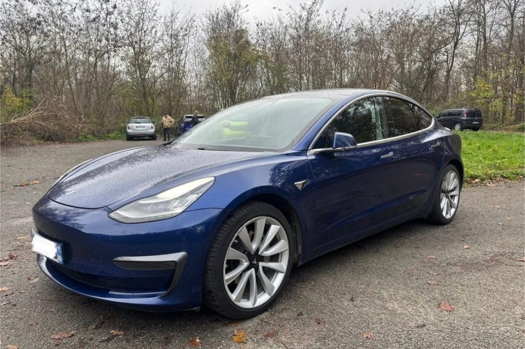 Tesla Model 3 Long Range sièges massant, superchargeur avec Quatre roues motrices