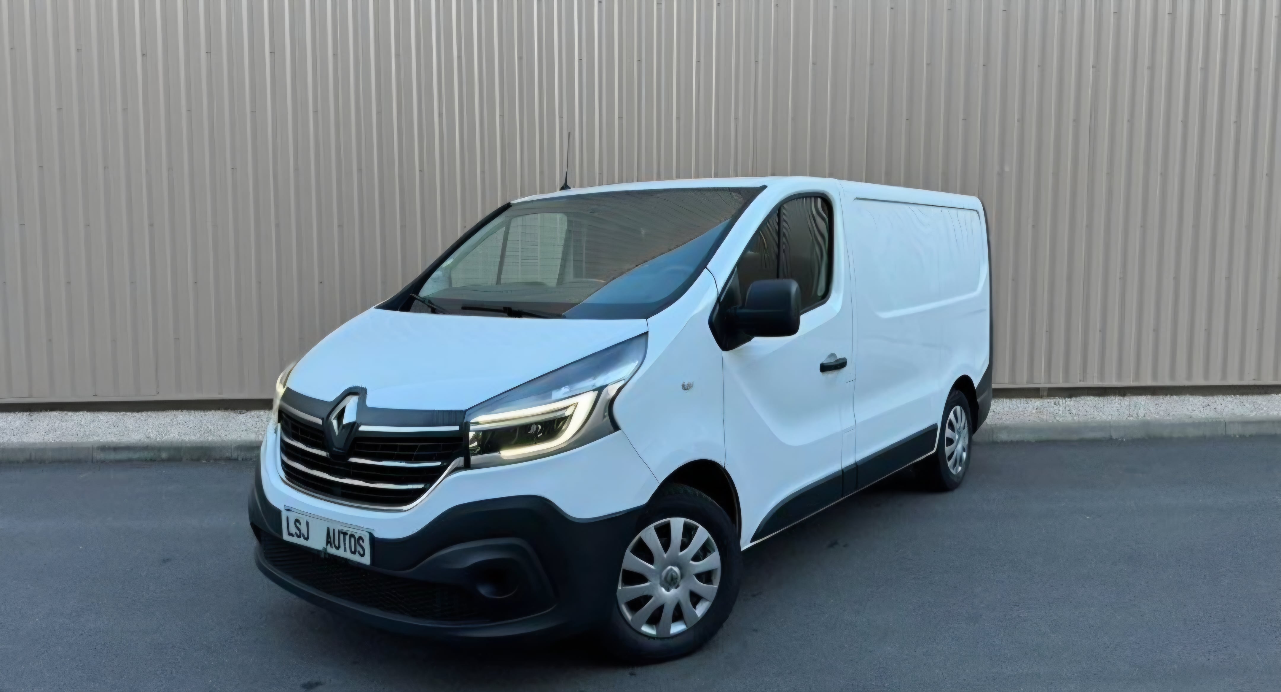 Renault Trafic avec Apple CarPlay