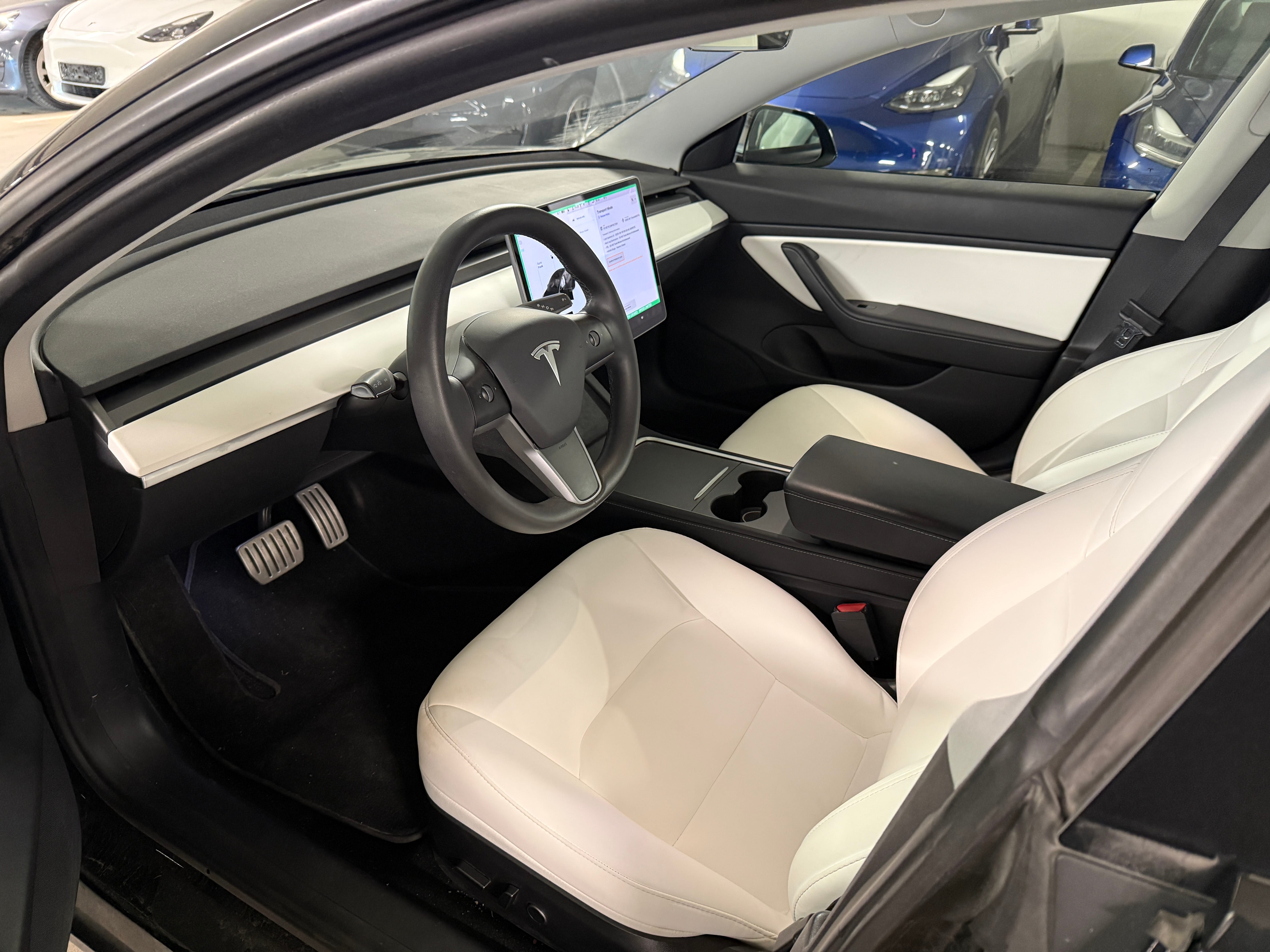 Tesla Model 3 Performance med Aircondition