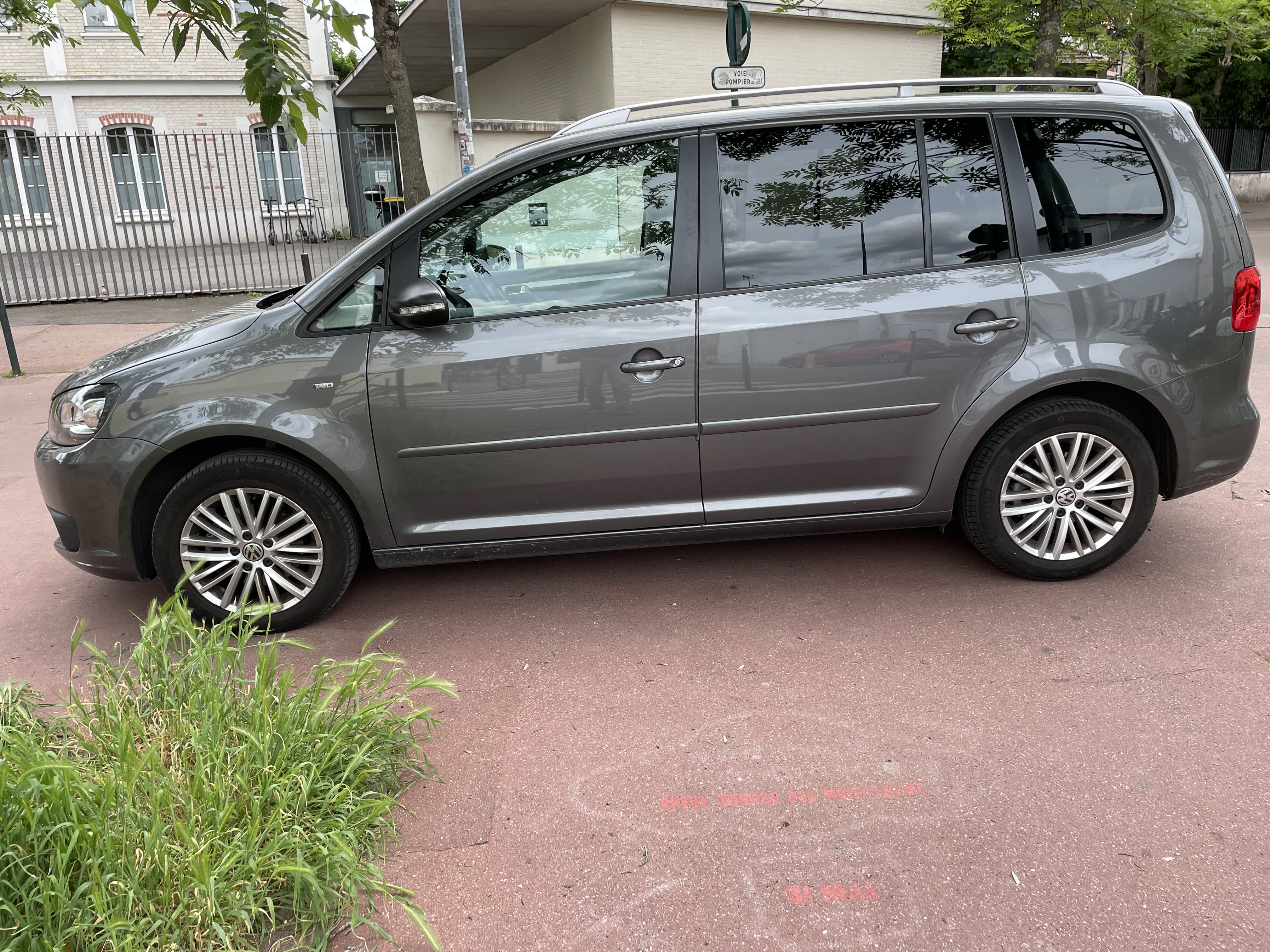 Volkswagen Touran avec Climatisation