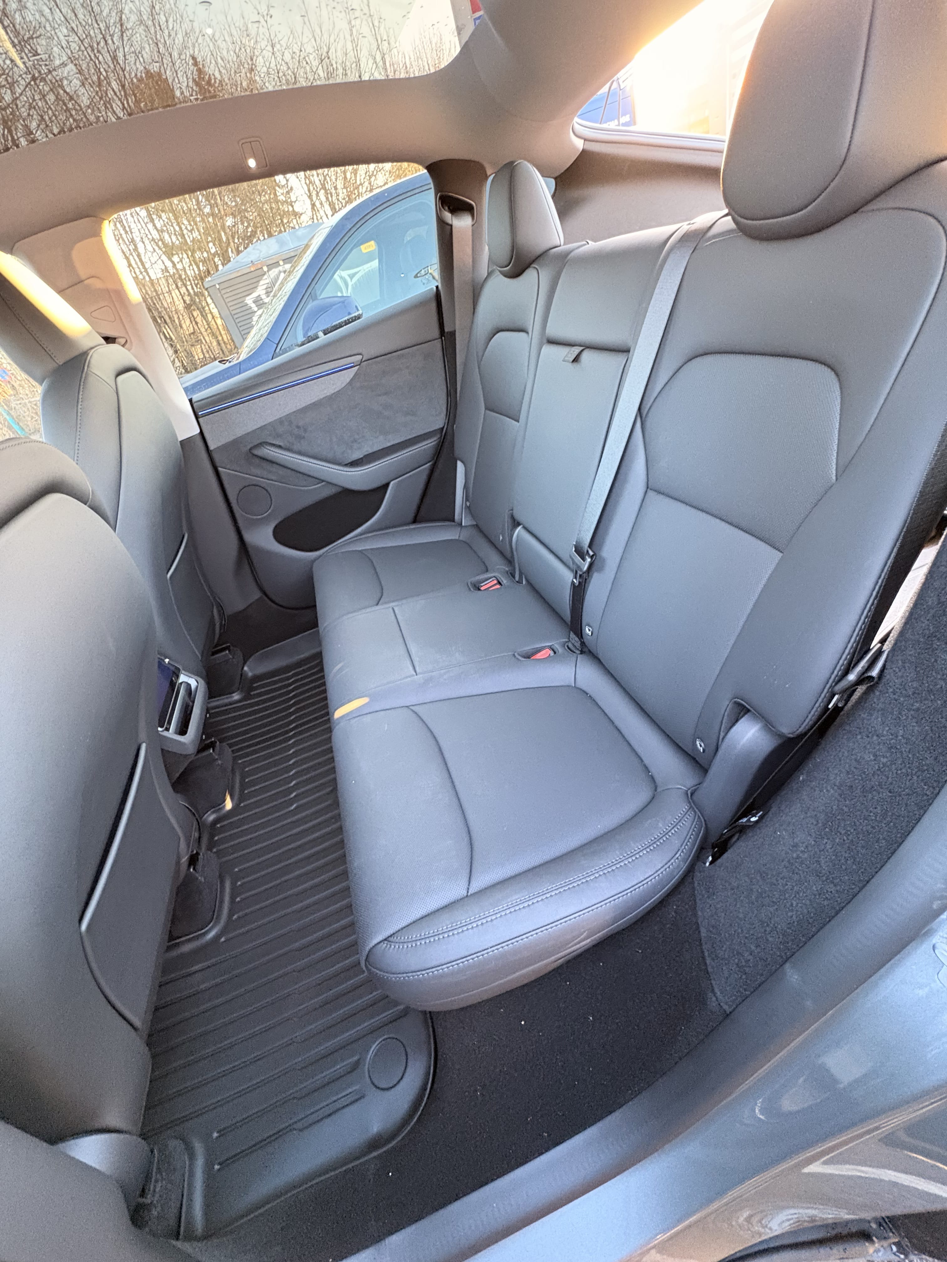 Tesla Model Y Long Range AWD med Cruisekontroll