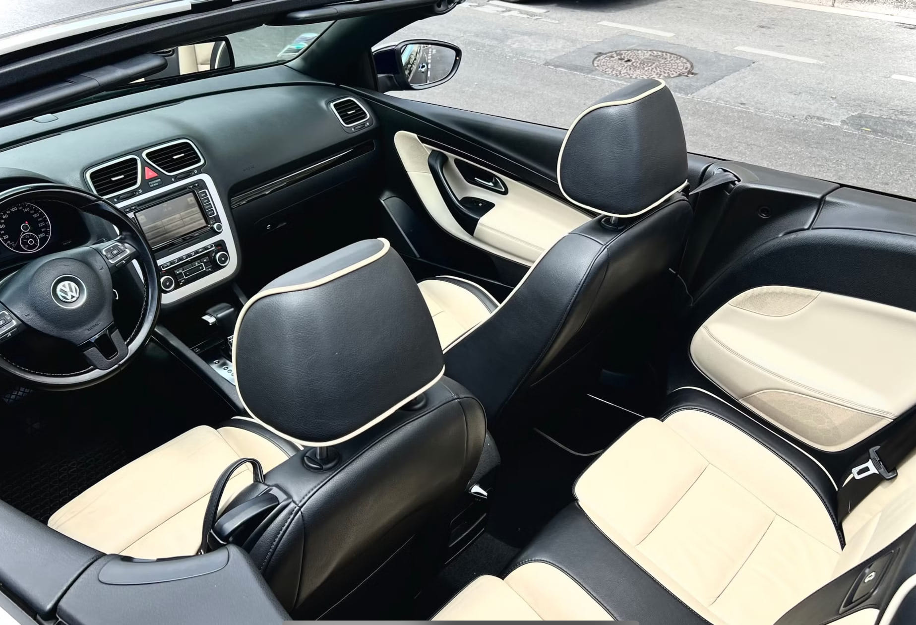 Volkswagen Eos Cabriolet 2.0 TDI avec Audio Bluetooth