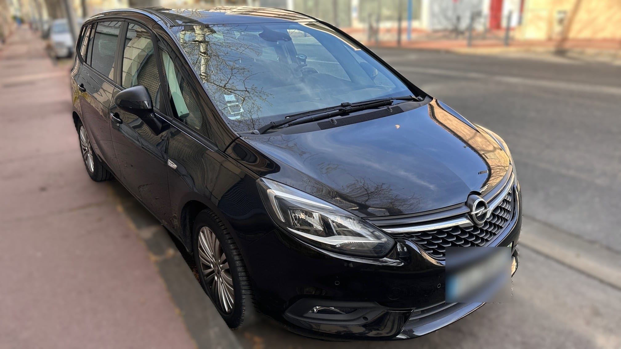 Opel Zafira Tourer, 2017, Essence 95, 7 places