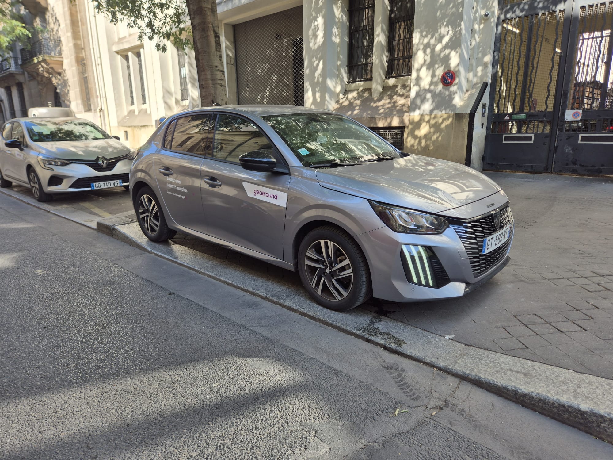 Peugeot 208 avec Climatisation