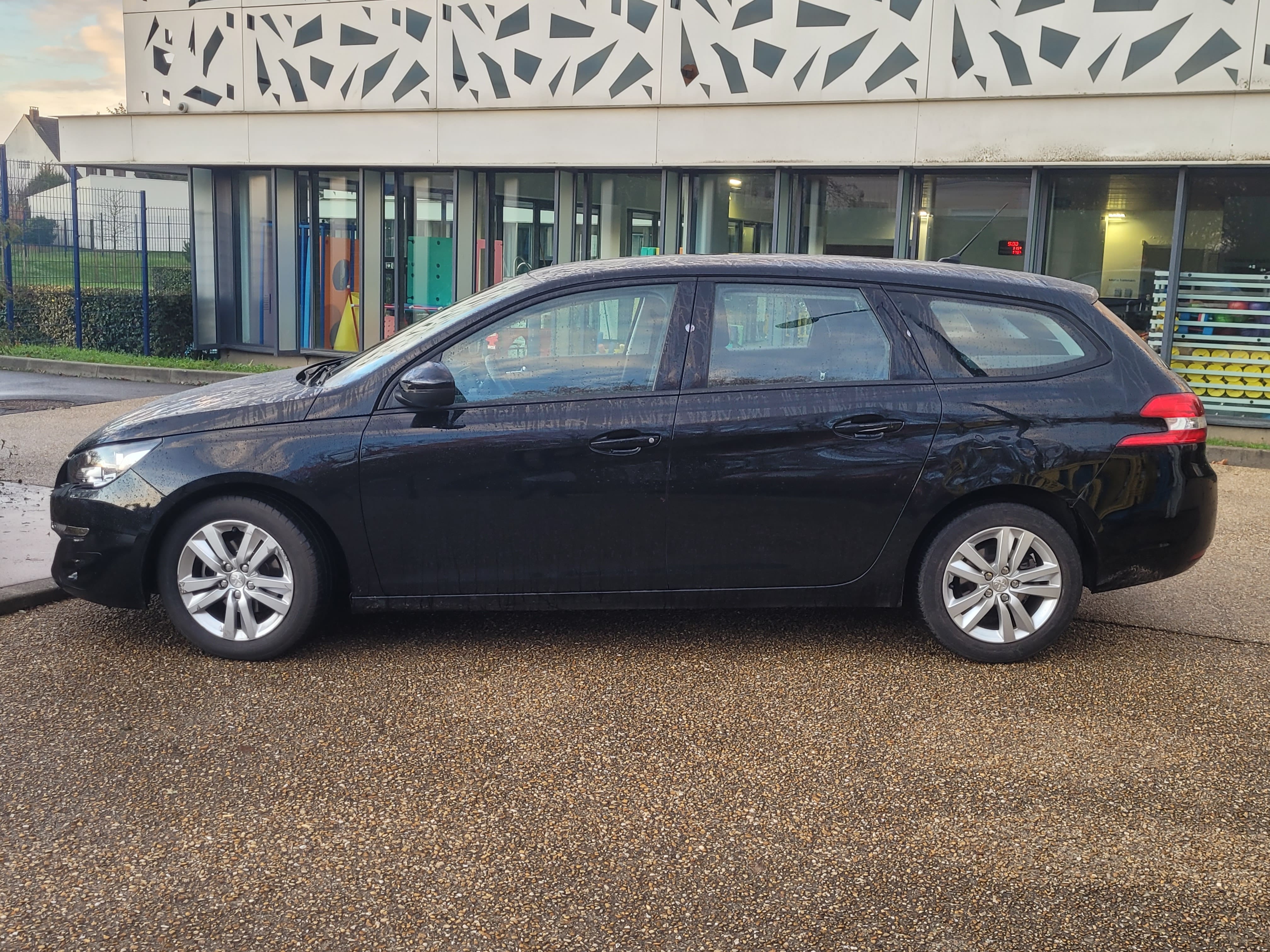 Peugeot 308 SW avec Climatisation