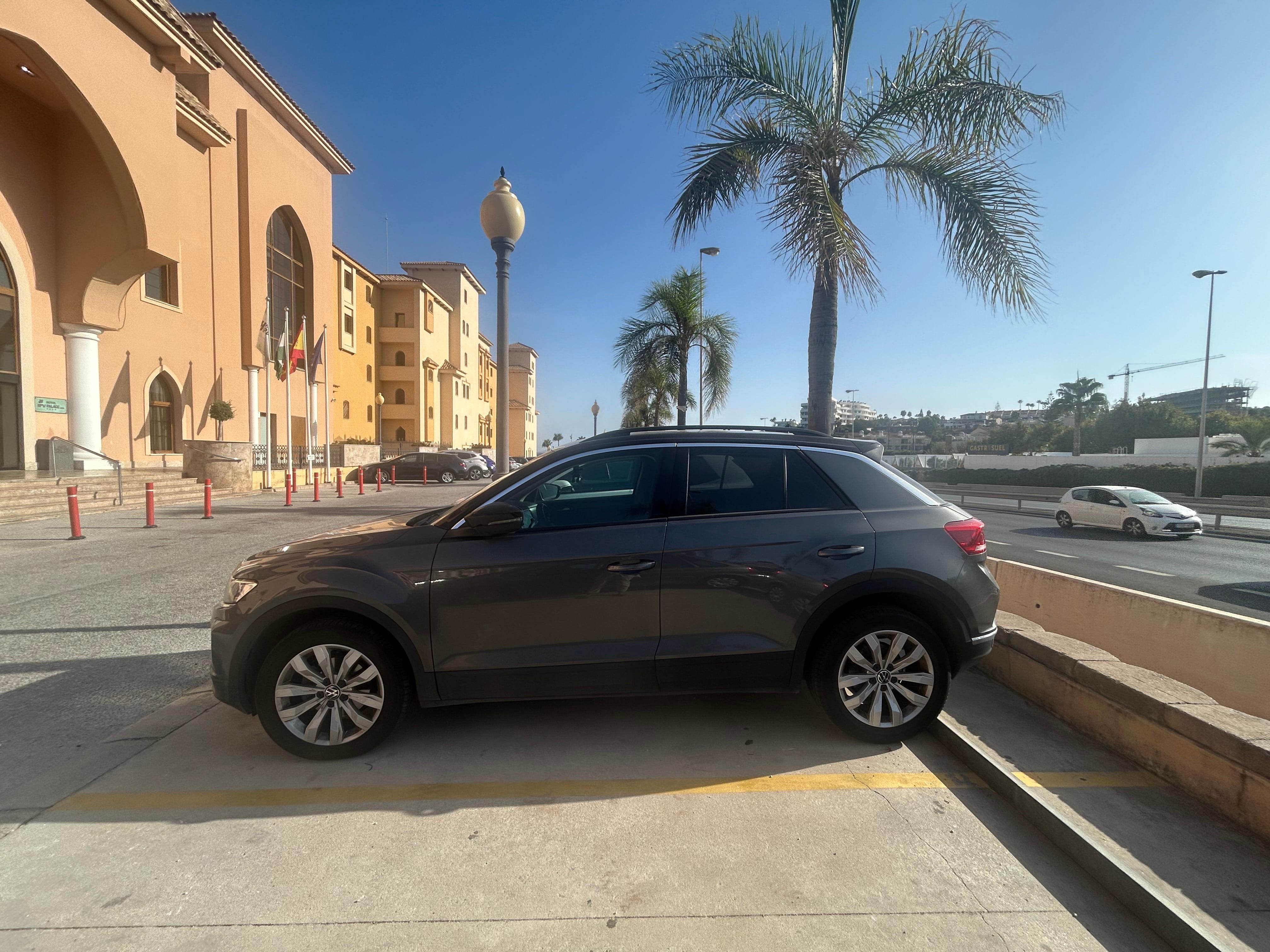 Volkswagen T-Roc med Aircondition